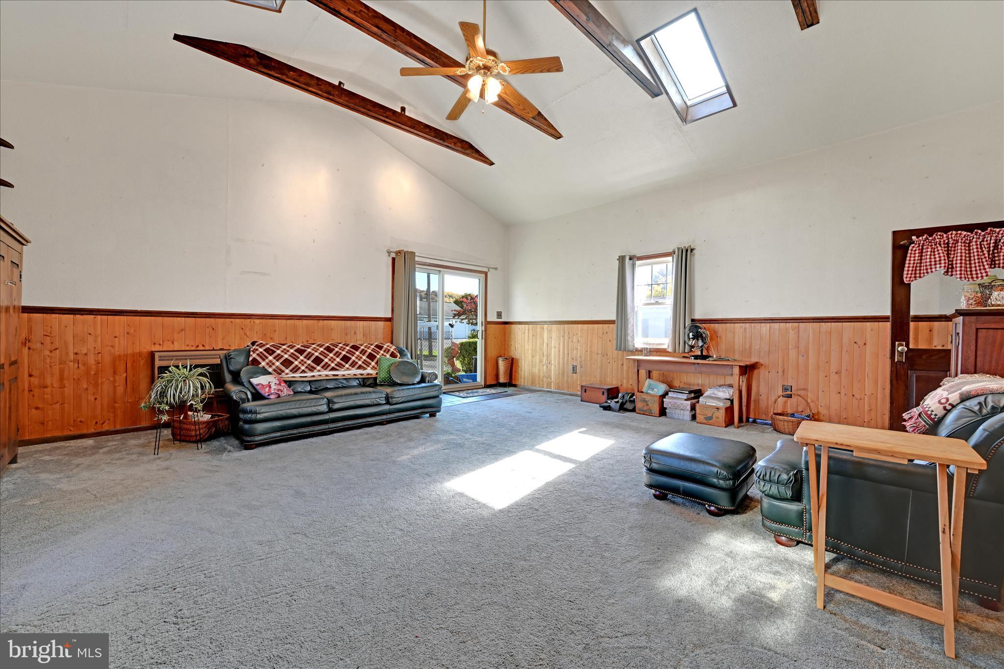 HYDE PARK - Residential