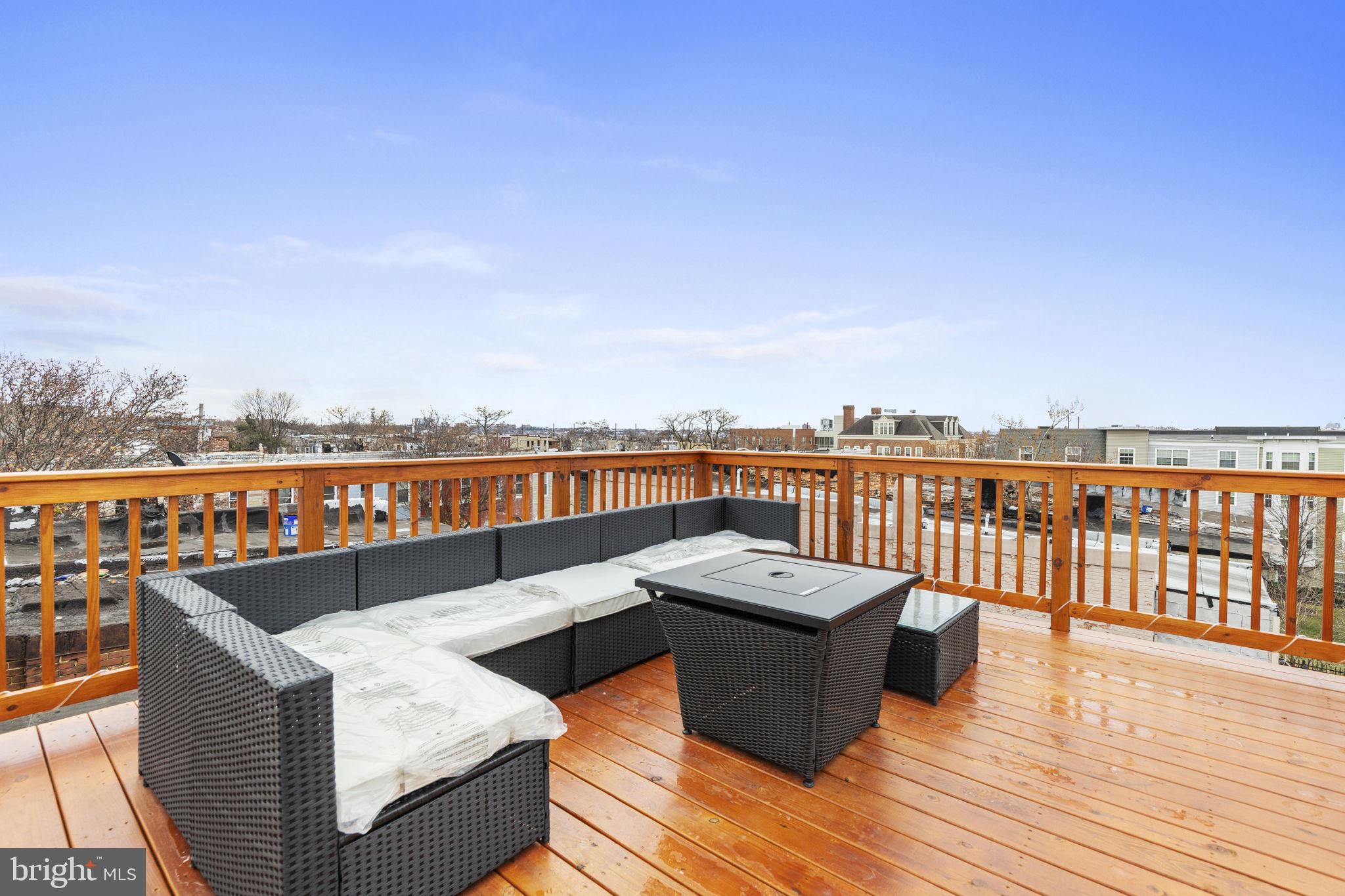 BROADWAY EAST - Residential