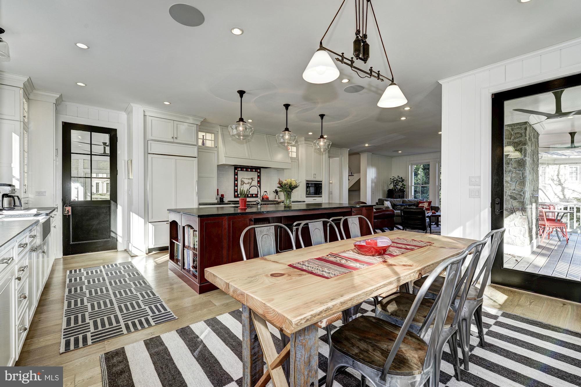 DOVER BALMORAL RIVERWOOD - Residential