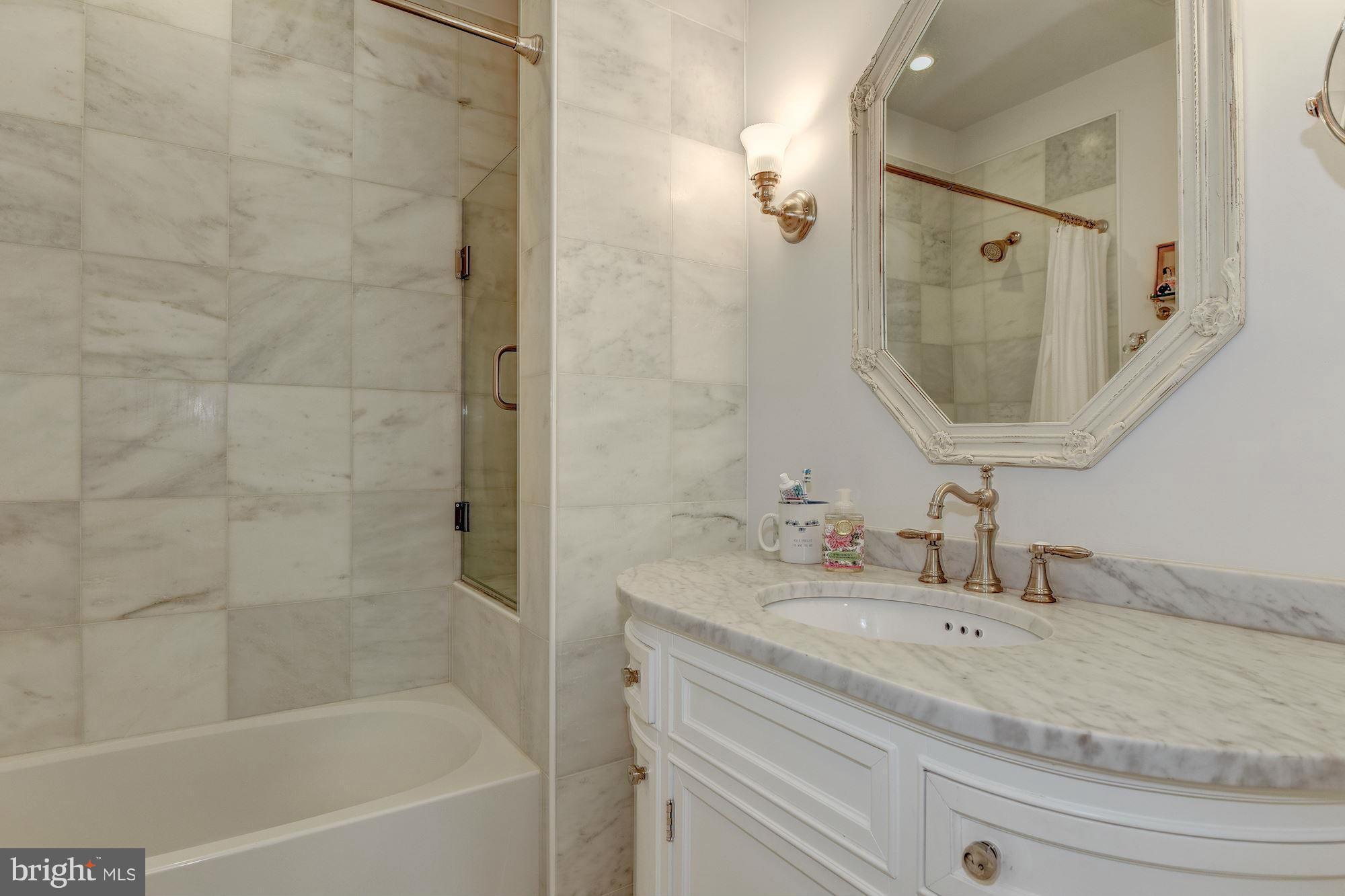 DOVER BALMORAL RIVERWOOD - Residential