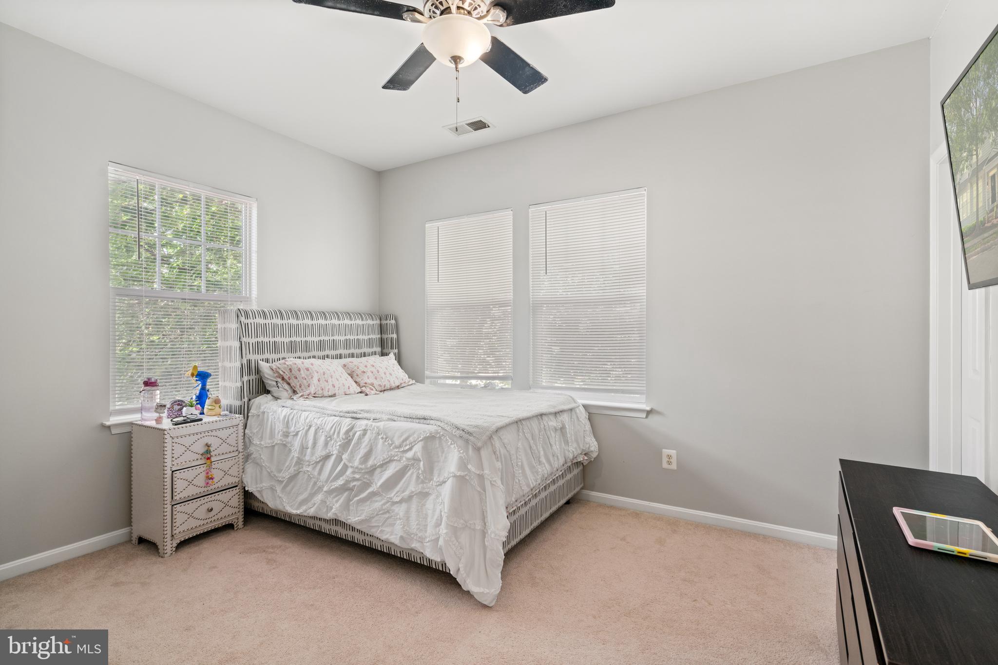 MEADOWS AT MORRIS FARM - Residential Lease