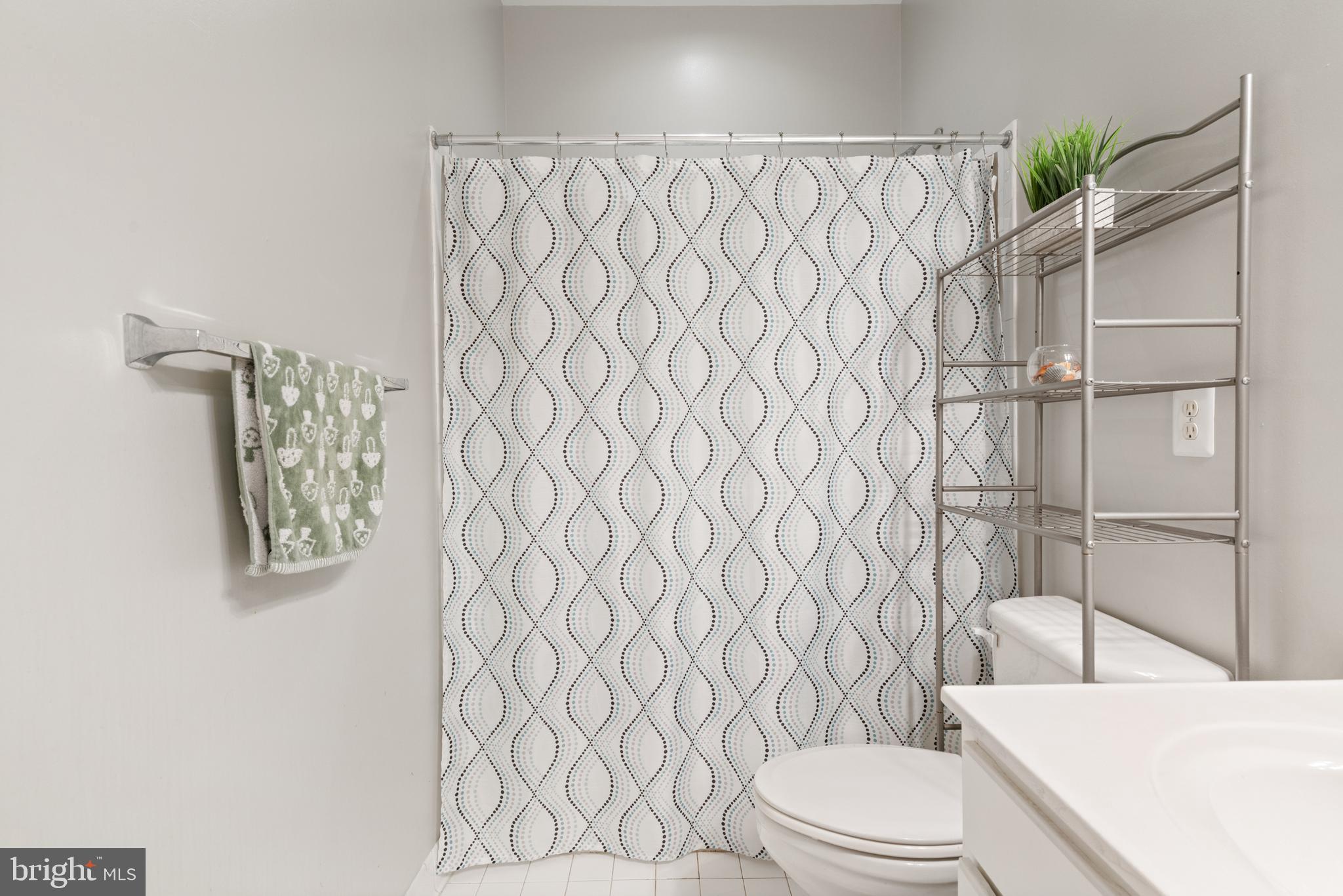 MEADOWS AT MORRIS FARM - Residential Lease