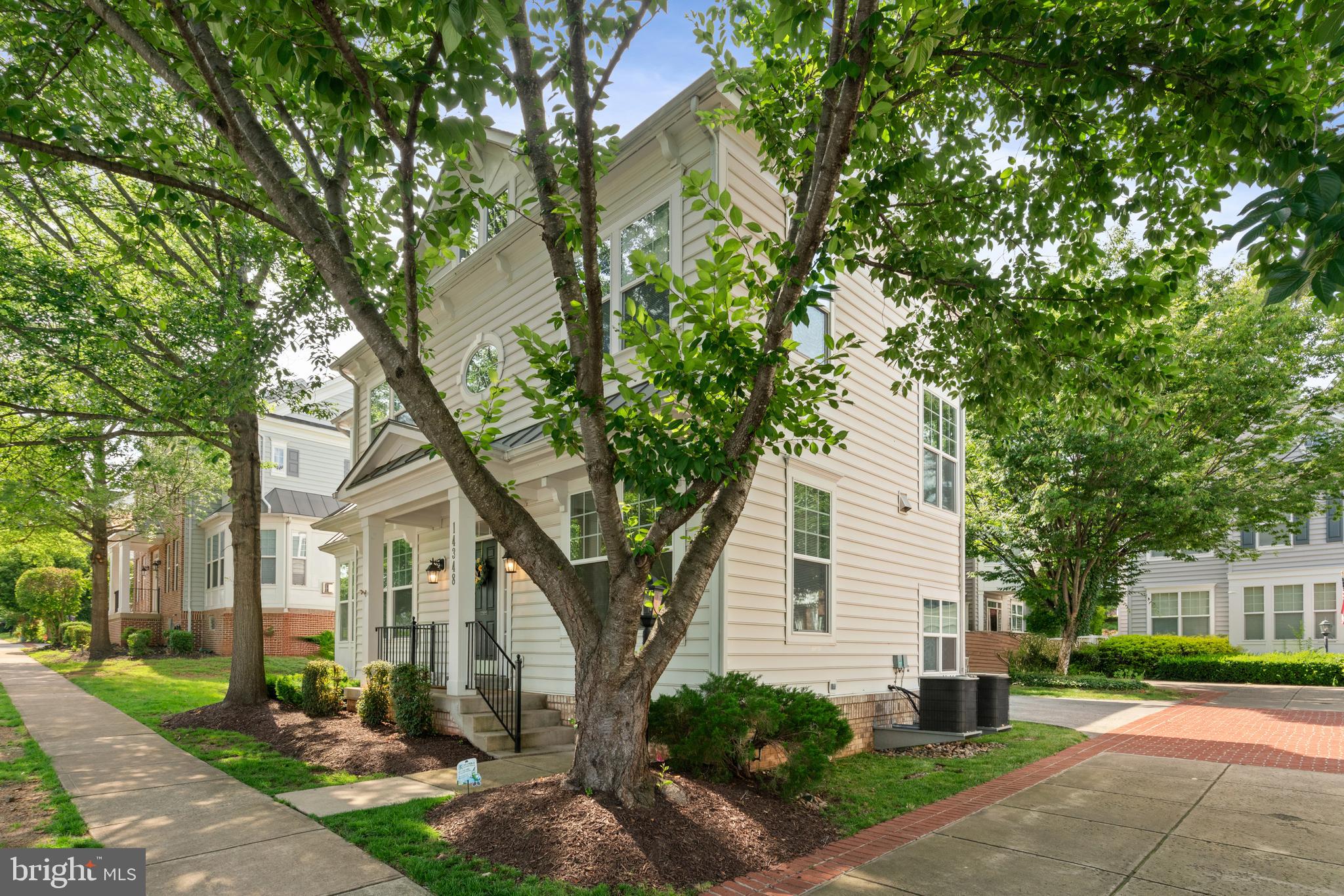 MEADOWS AT MORRIS FARM - Residential Lease