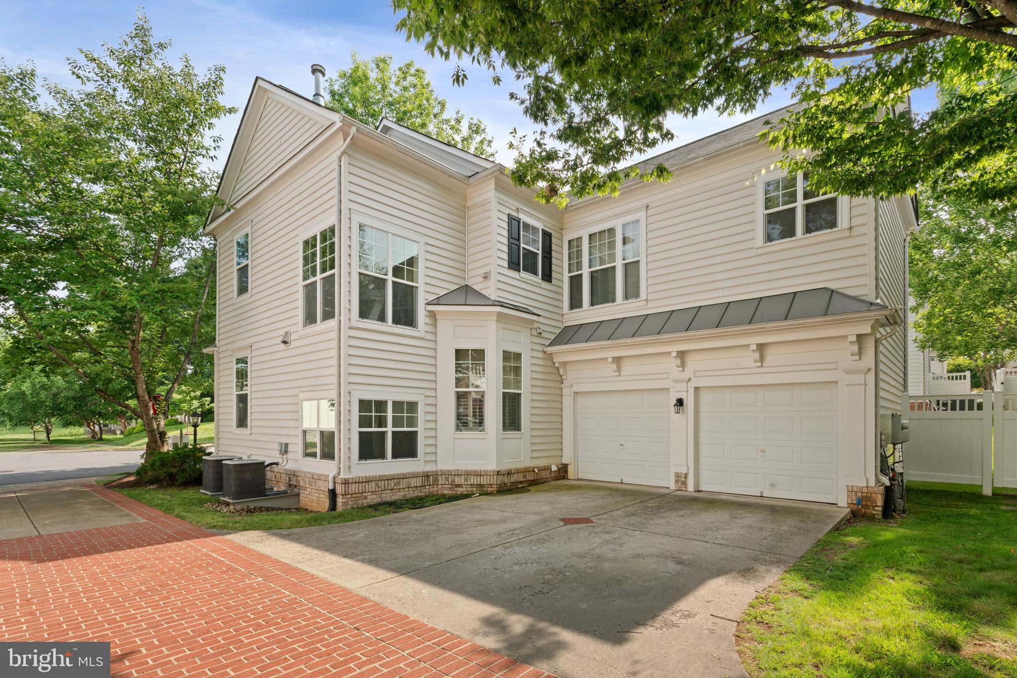 MEADOWS AT MORRIS FARM - Residential Lease