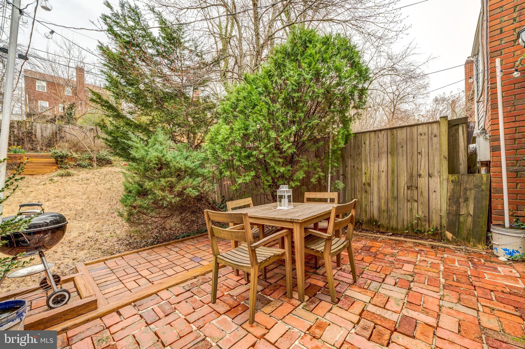 JEFFERSON MANOR - Residential