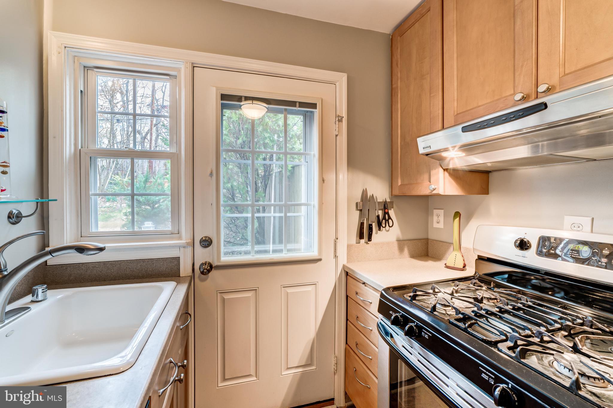 JEFFERSON MANOR - Residential