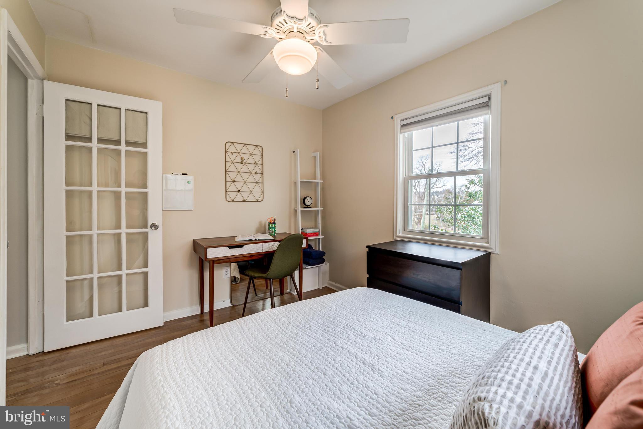 JEFFERSON MANOR - Residential