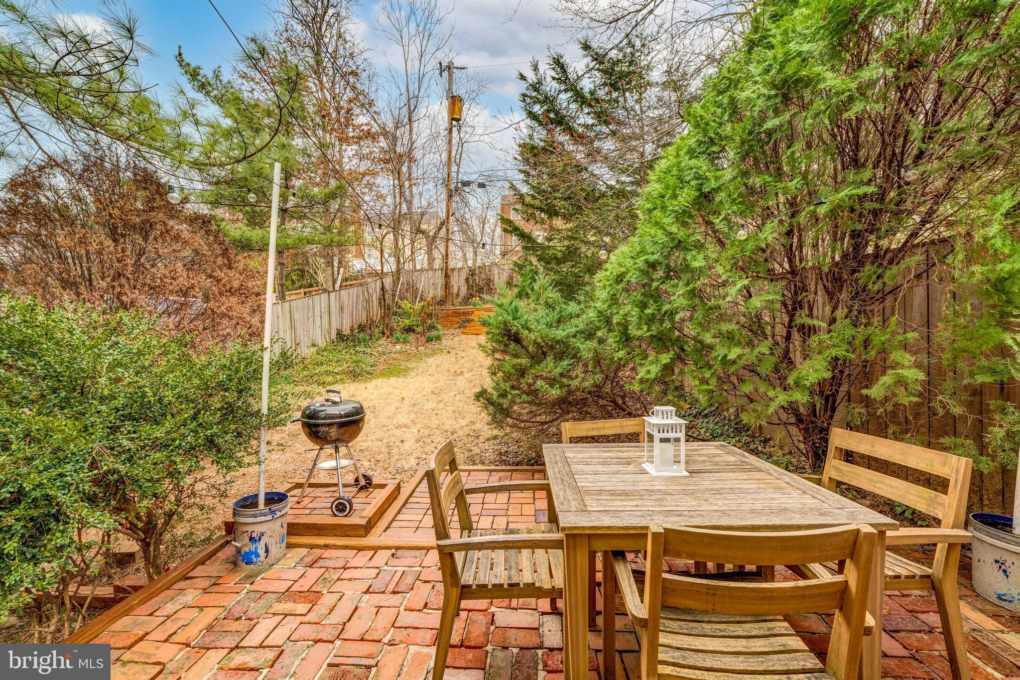 JEFFERSON MANOR - Residential