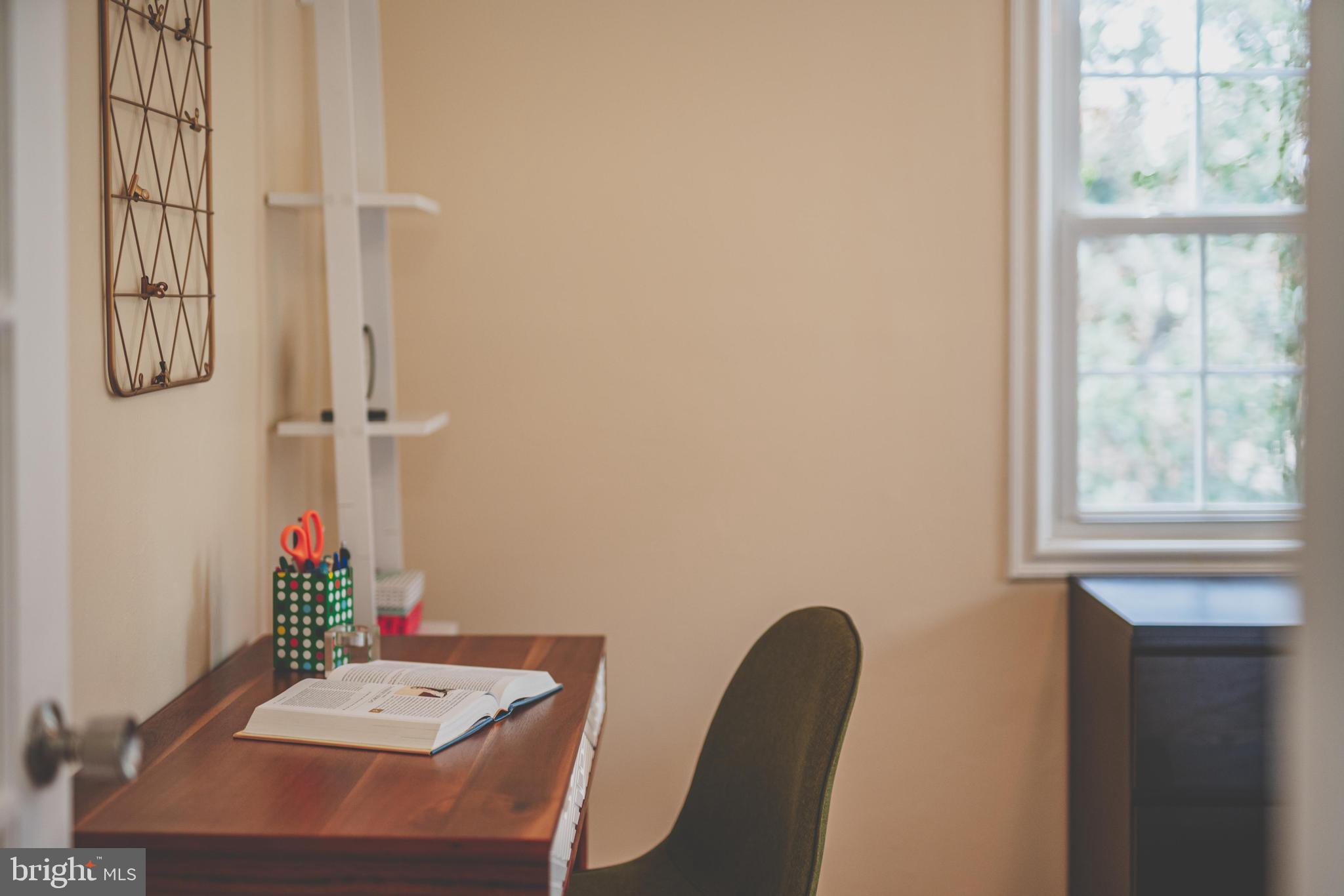 JEFFERSON MANOR - Residential