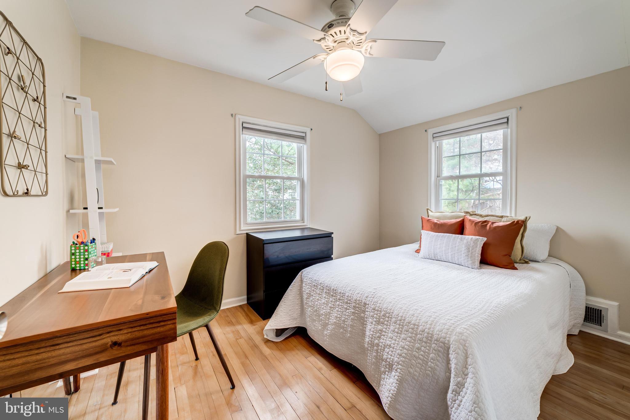 JEFFERSON MANOR - Residential