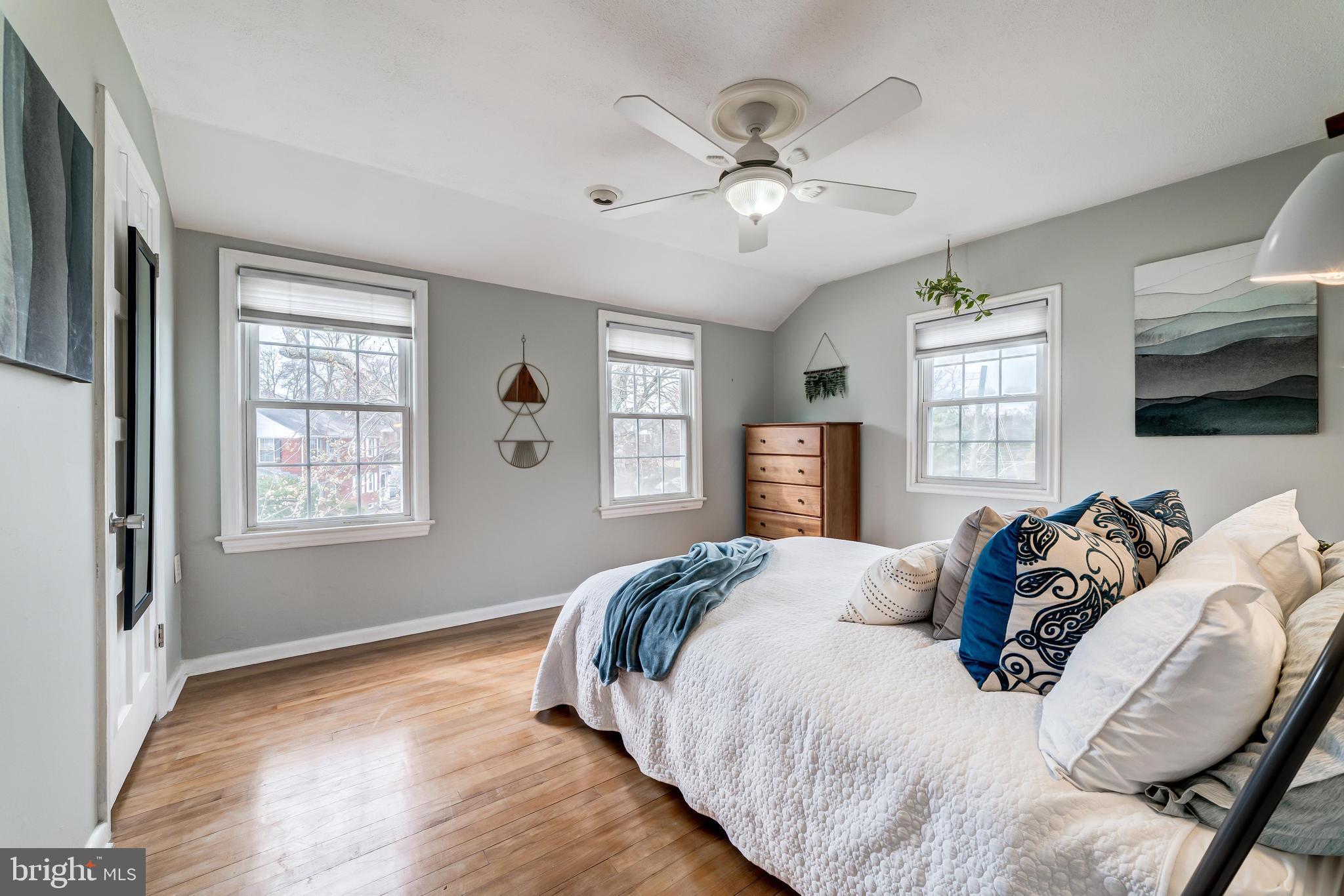 JEFFERSON MANOR - Residential