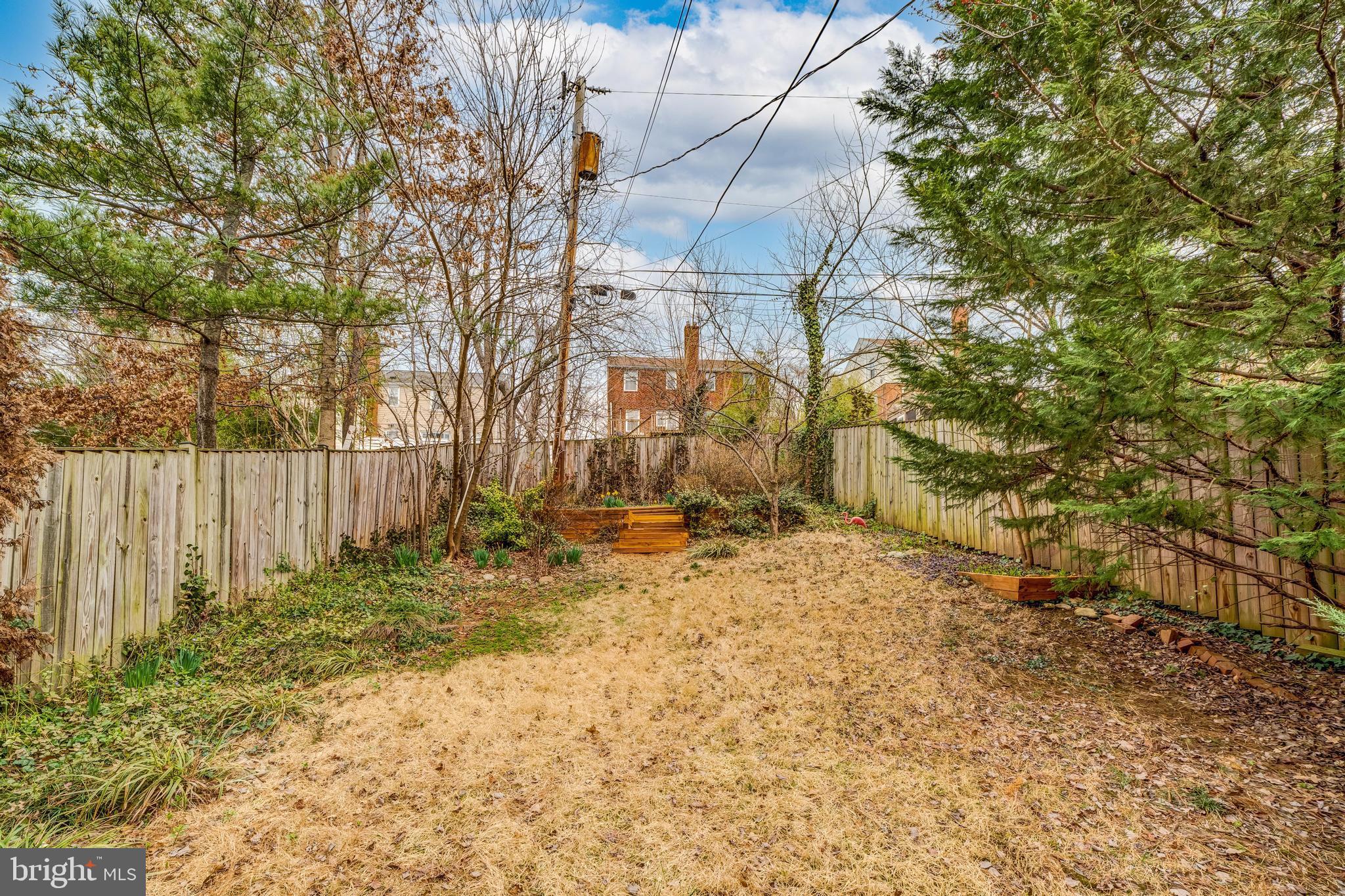 JEFFERSON MANOR - Residential