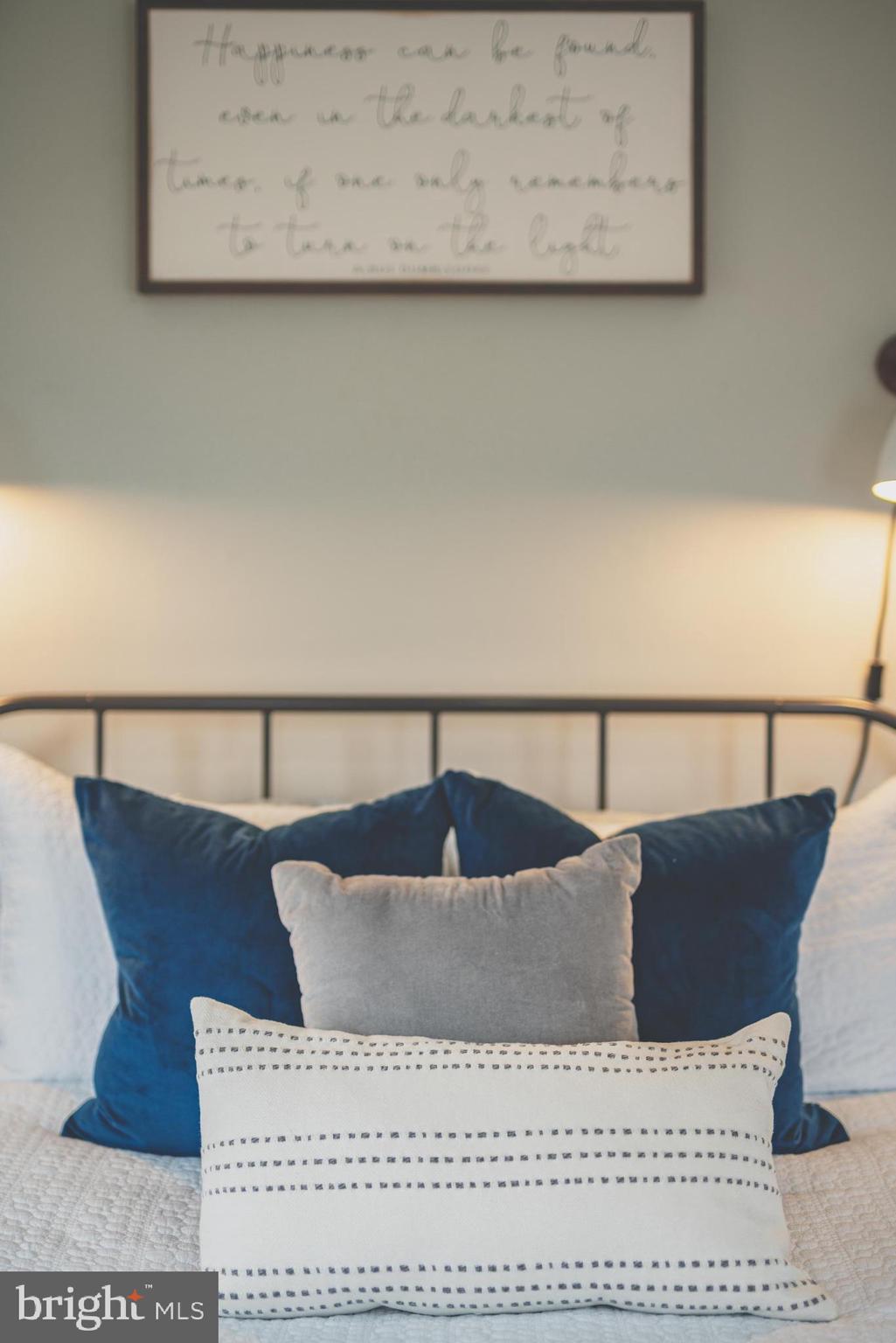 JEFFERSON MANOR - Residential