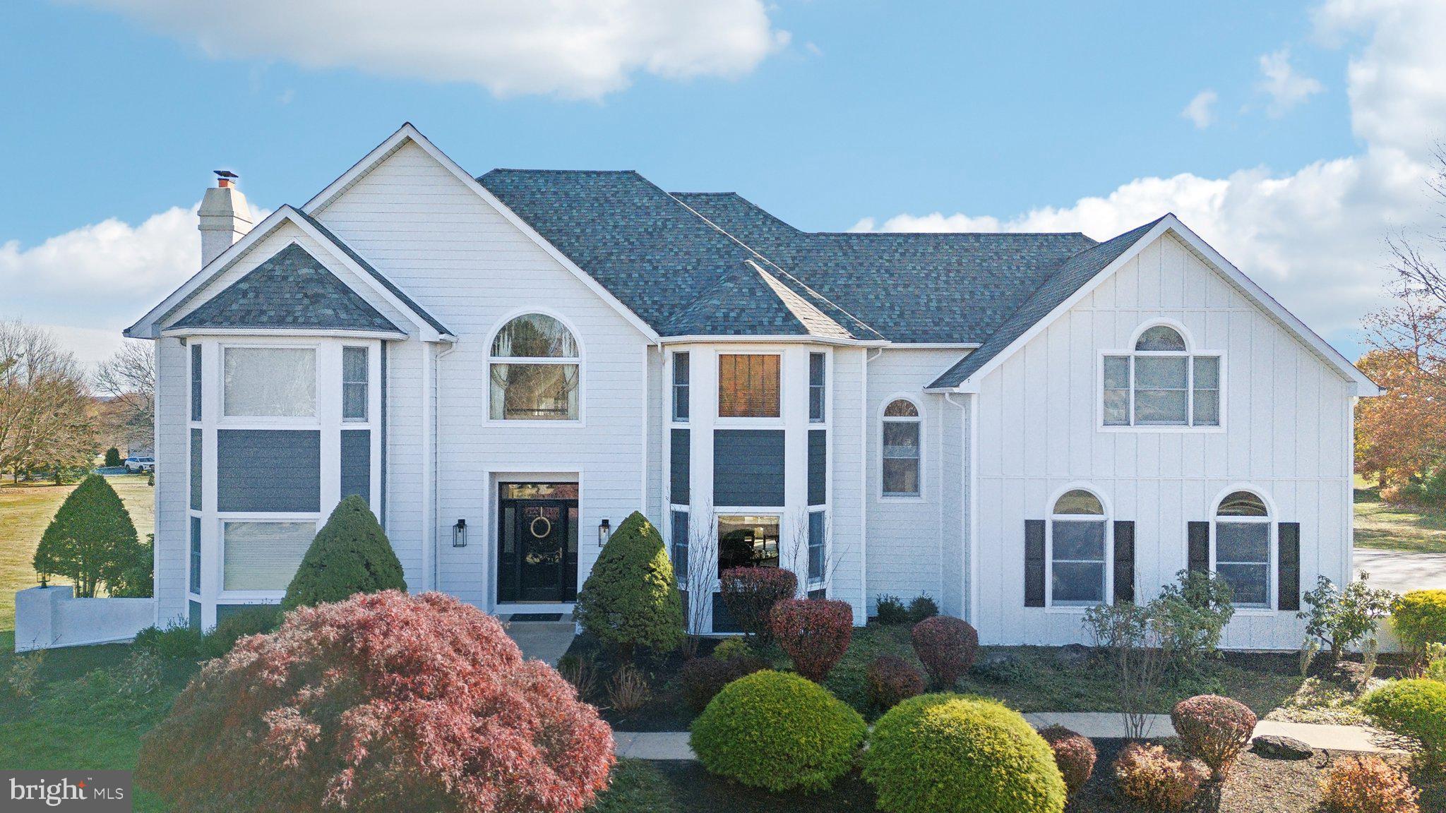 HILLCREST MDWS - Residential