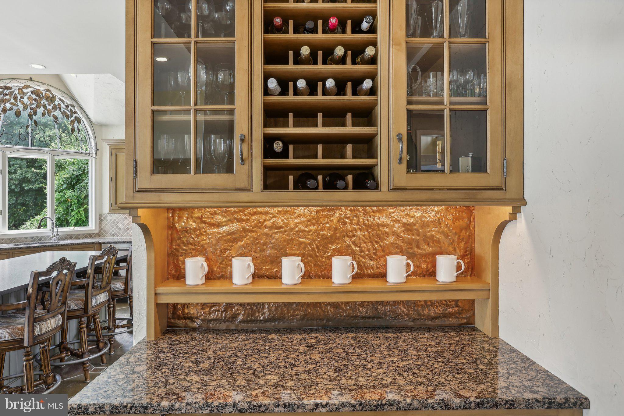 HILLCREST MDWS - Residential