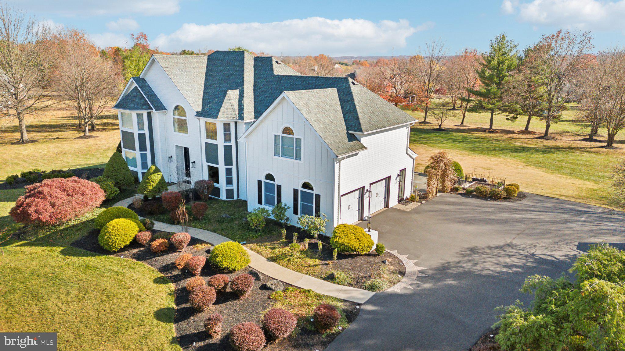 HILLCREST MDWS - Residential