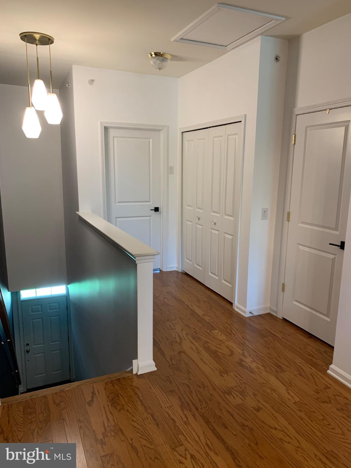 910 VAN GOGH COURT