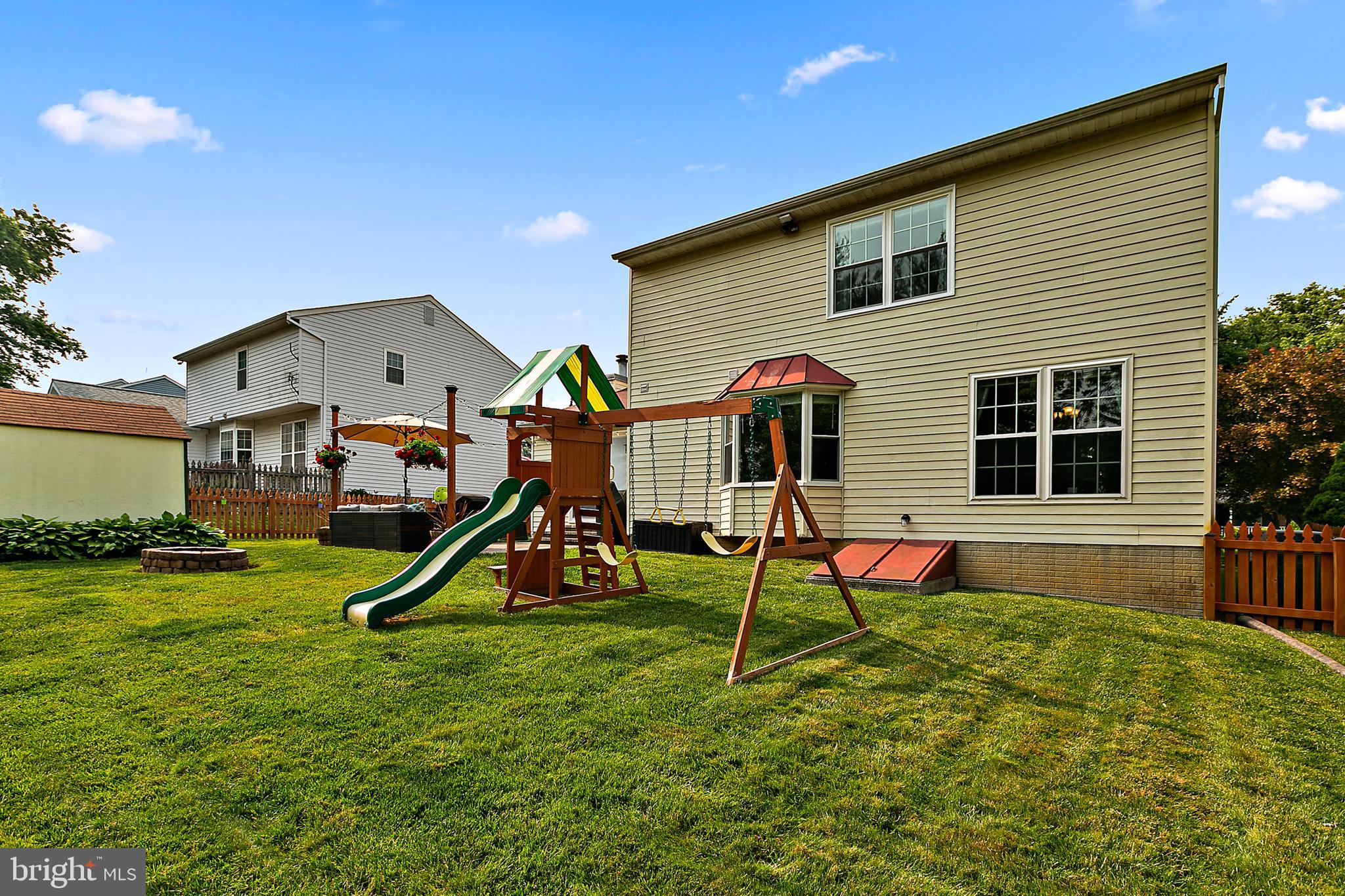 ROBERTS FIELD - Residential