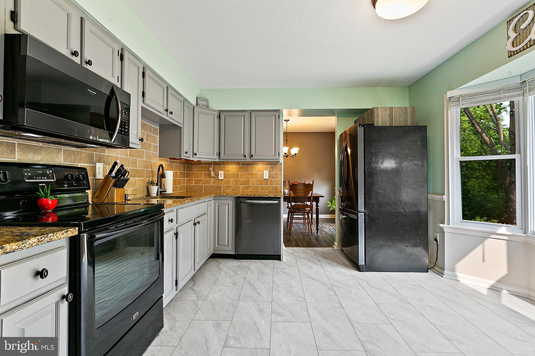 ROBERTS FIELD - Residential