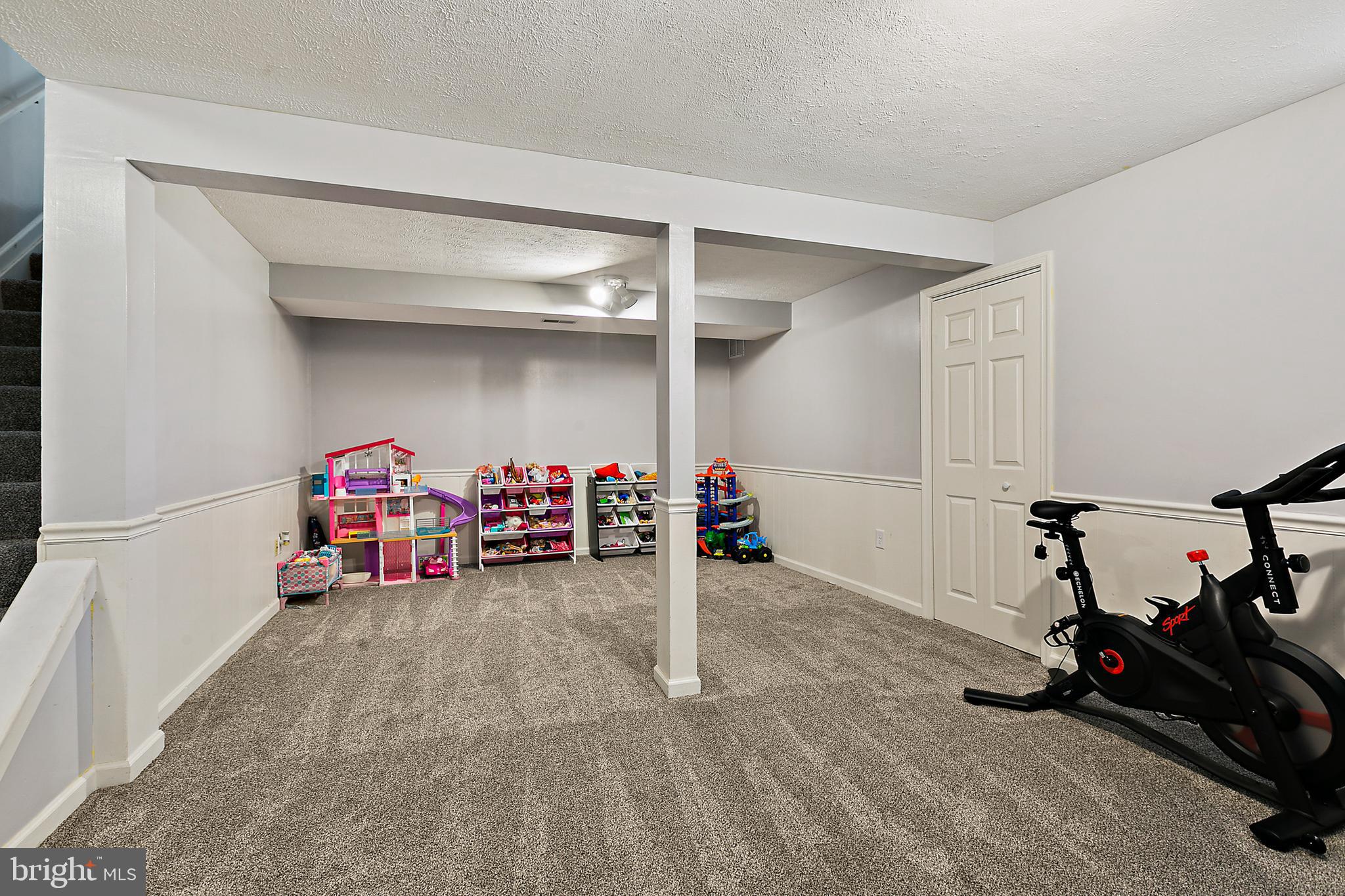 ROBERTS FIELD - Residential