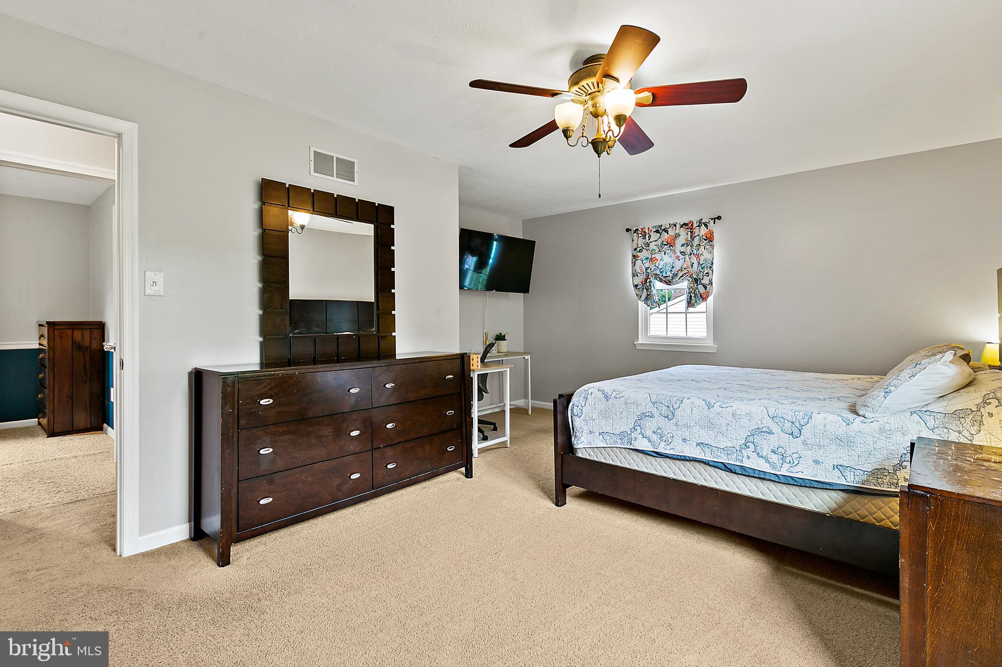 ROBERTS FIELD - Residential