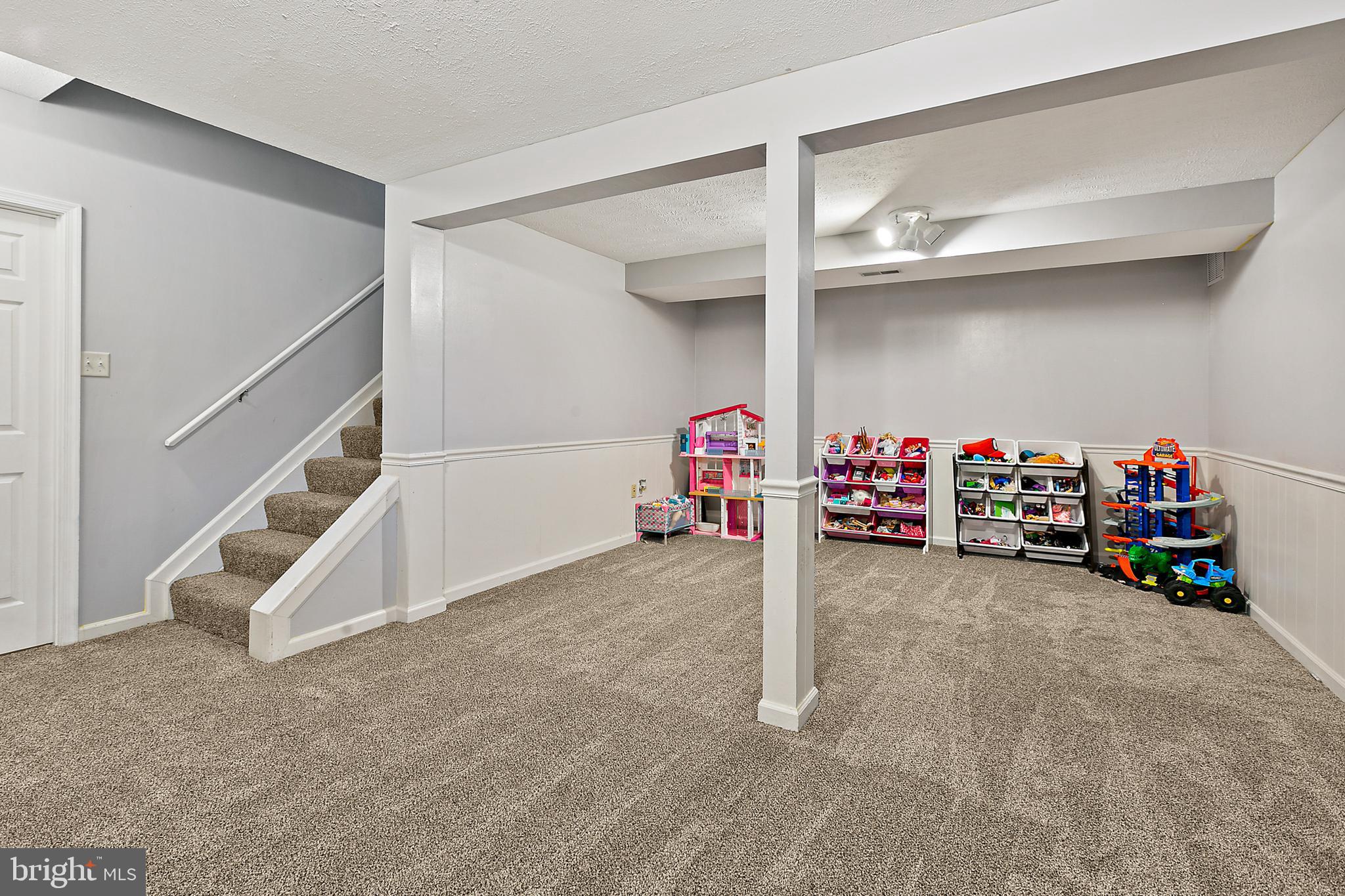 ROBERTS FIELD - Residential