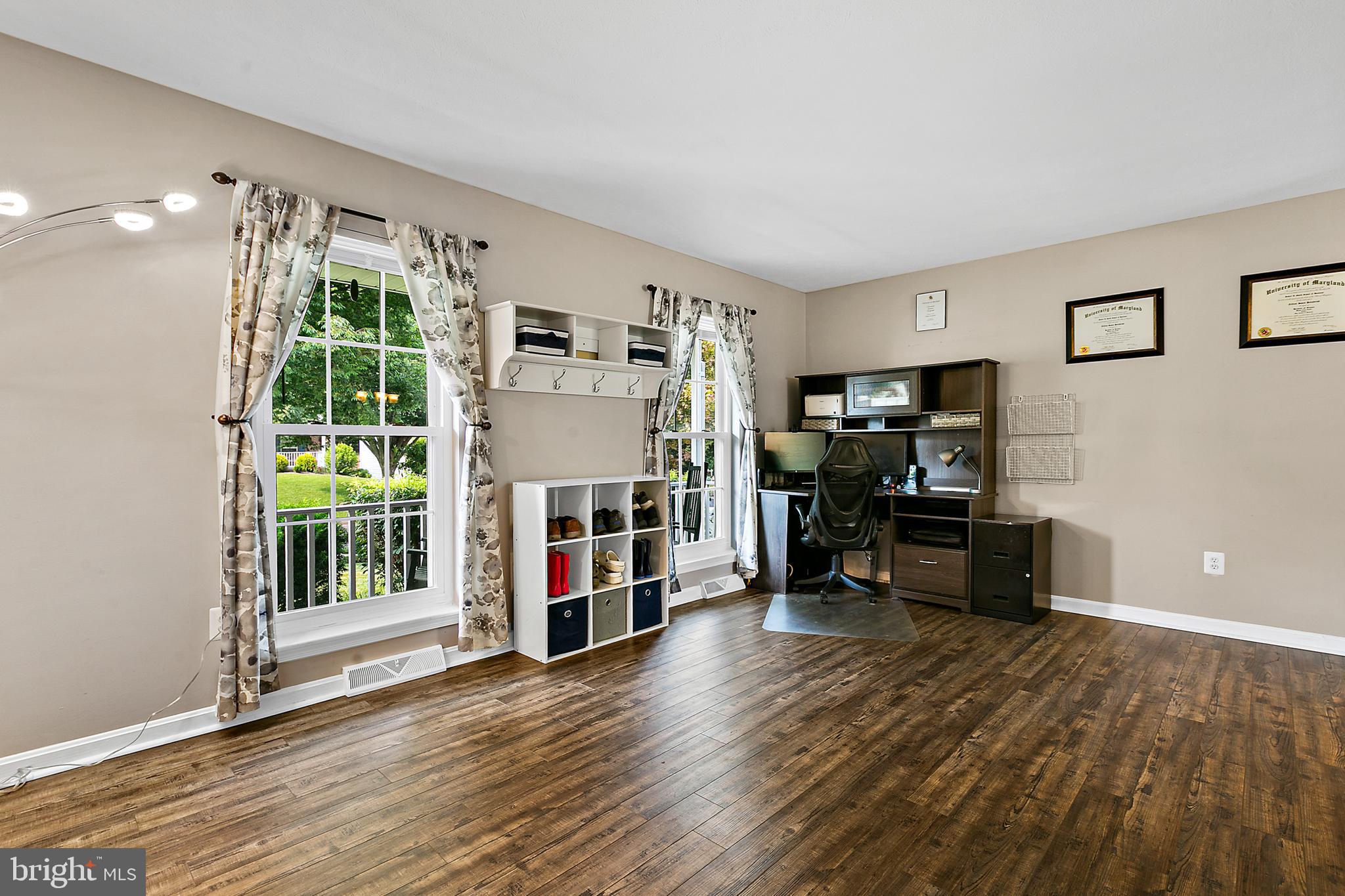 ROBERTS FIELD - Residential