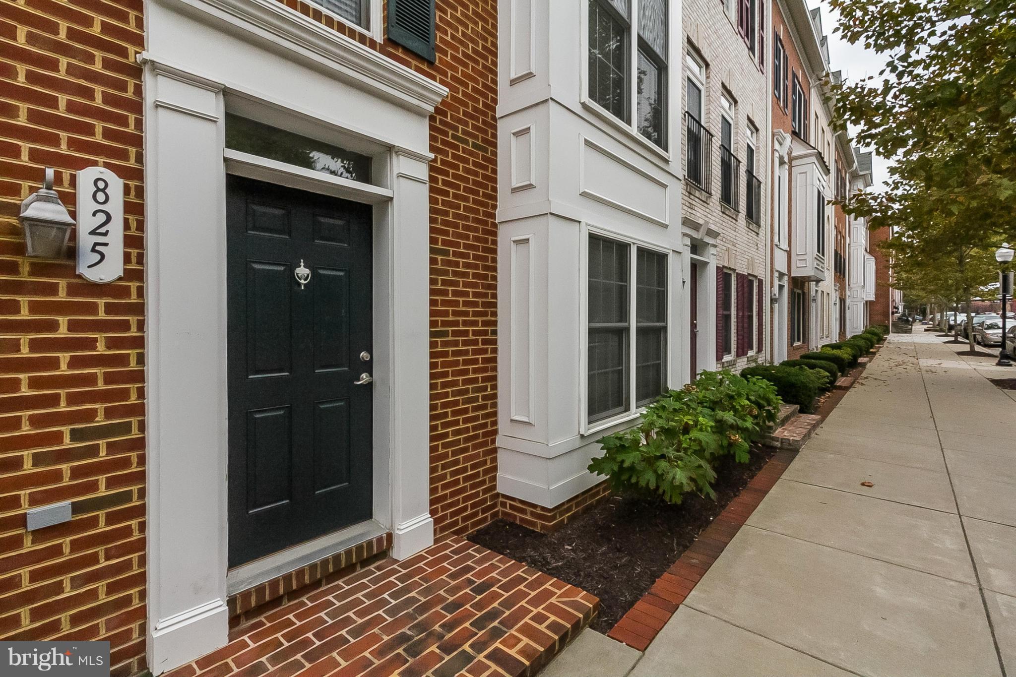 CAMDEN CROSSING - Residential Lease