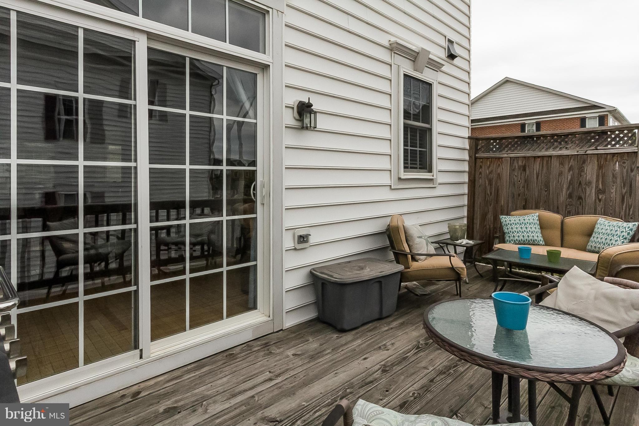 CAMDEN CROSSING - Residential Lease