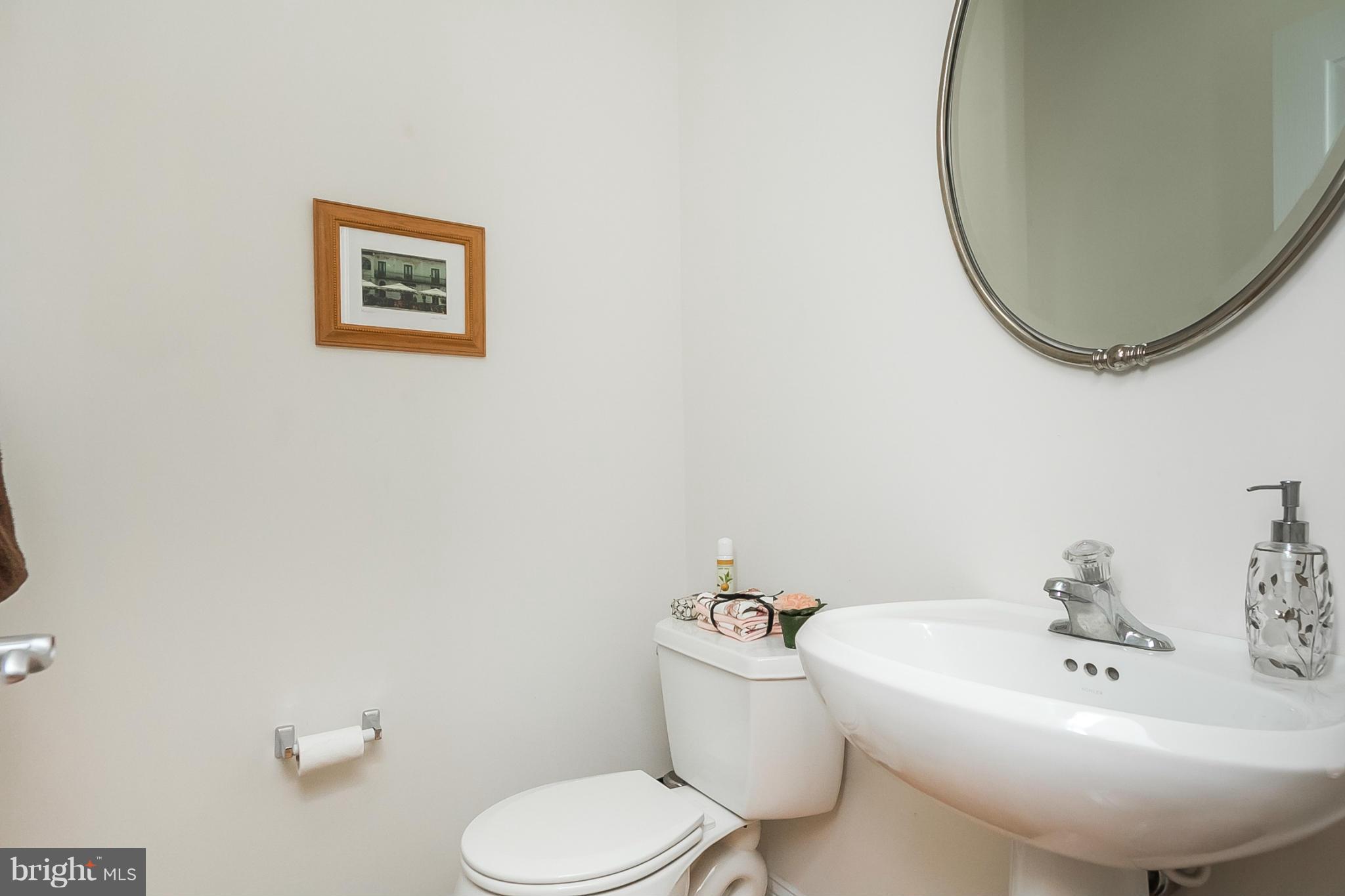 CAMDEN CROSSING - Residential Lease