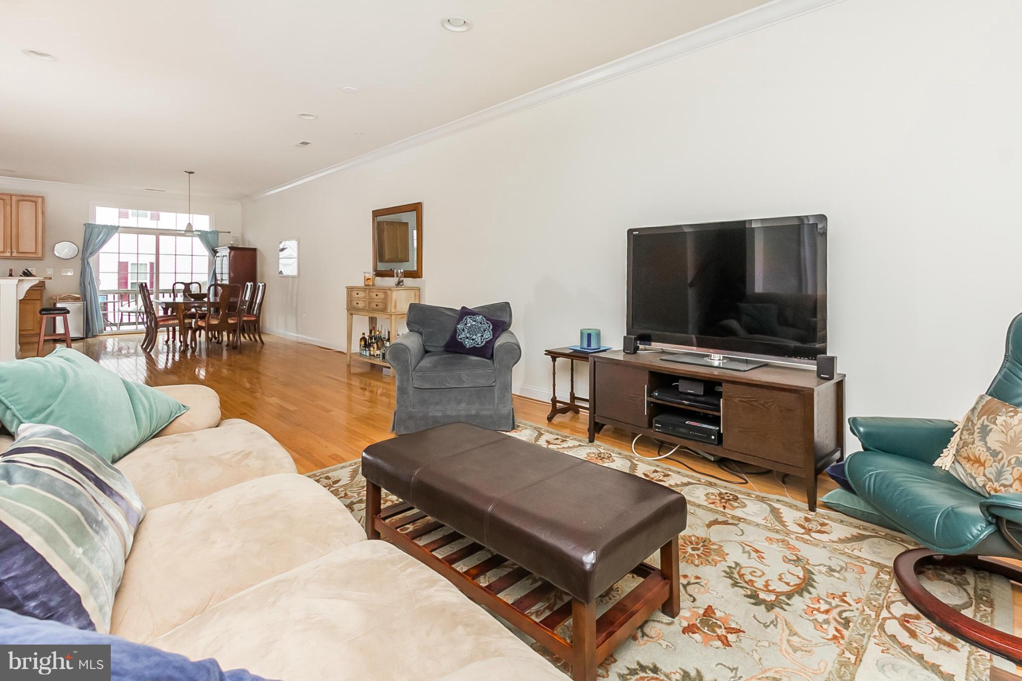 CAMDEN CROSSING - Residential Lease