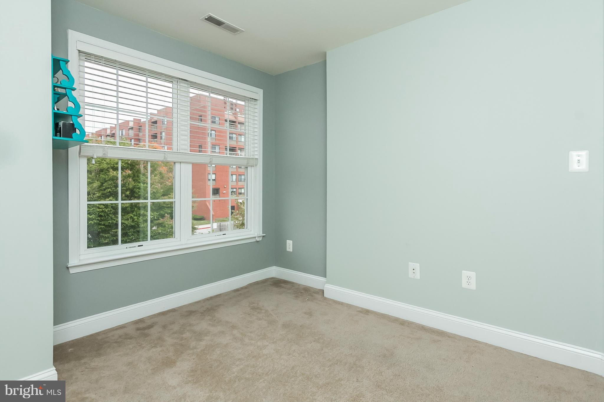 CAMDEN CROSSING - Residential Lease