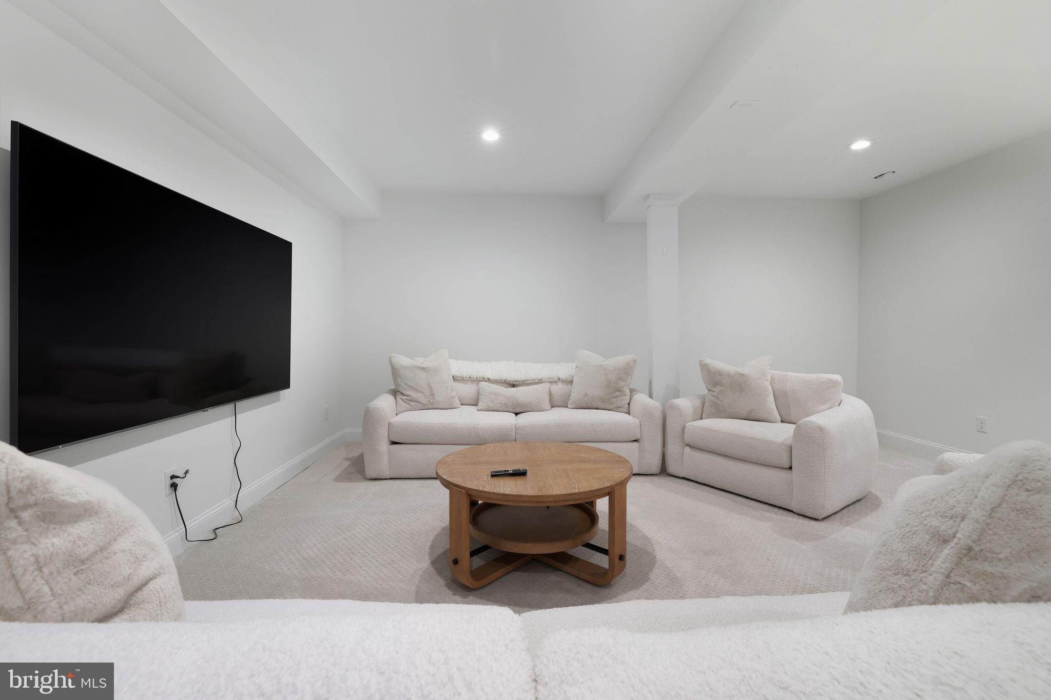 LIGHTHOUSE ESTATES - Residential