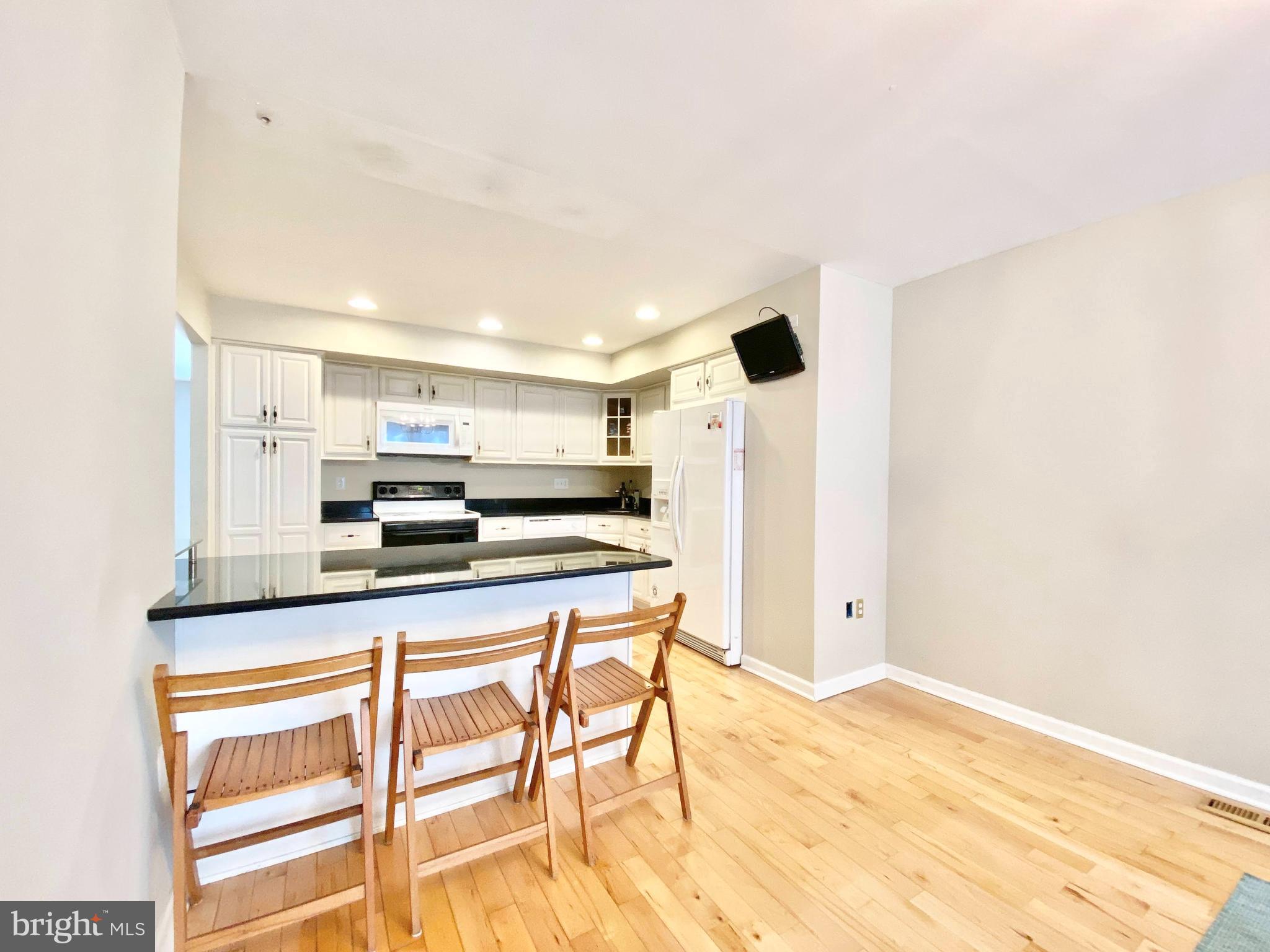 VALLEYBROOK - Residential Lease