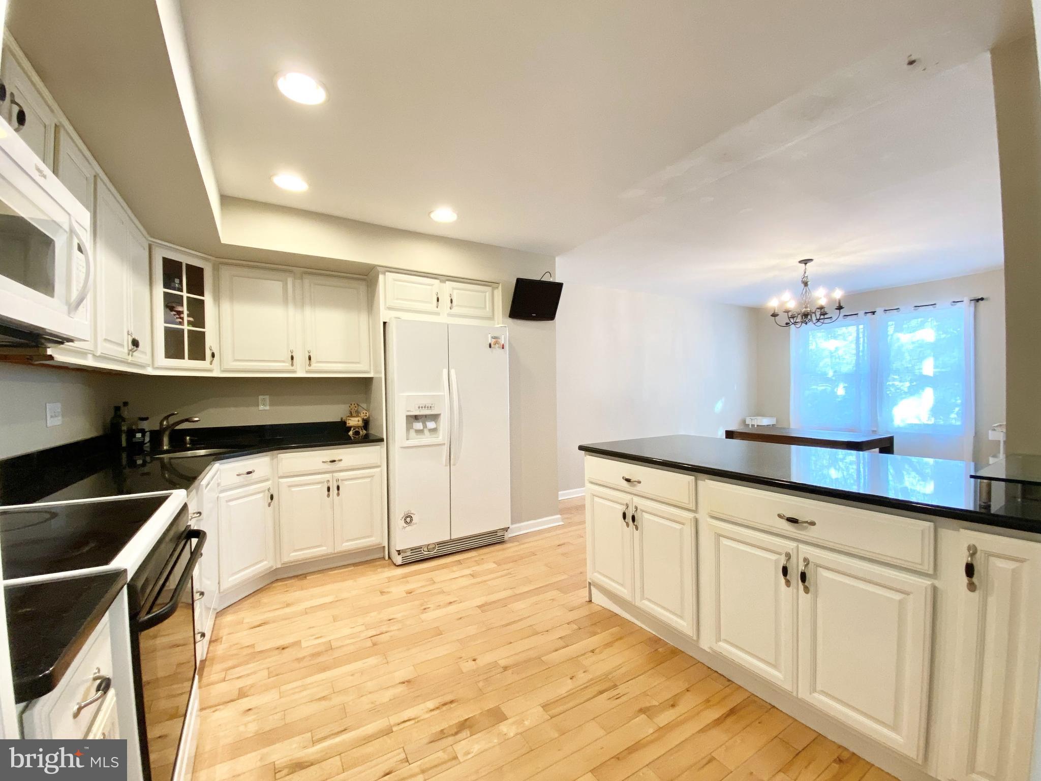 VALLEYBROOK - Residential Lease