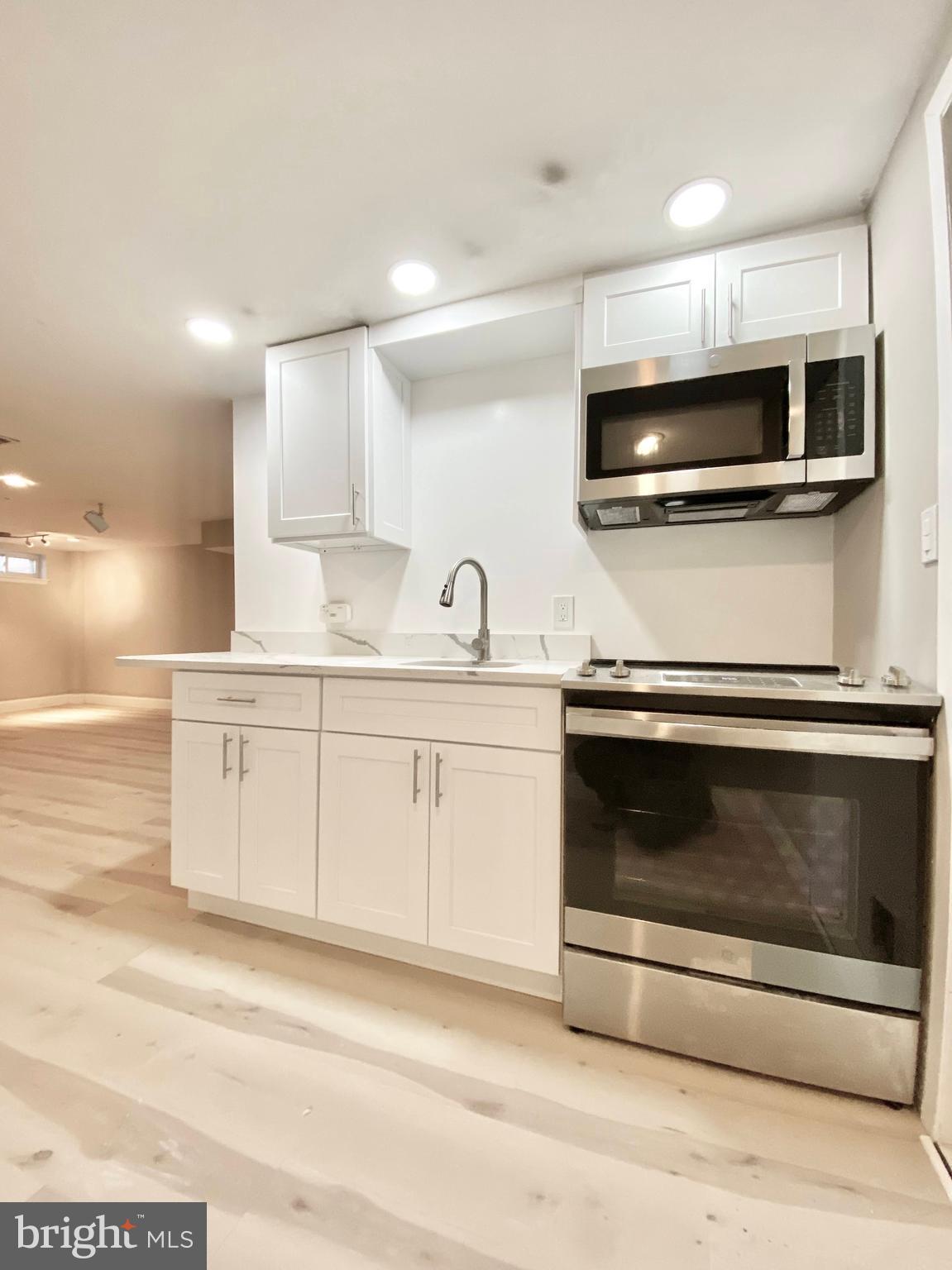 VALLEYBROOK - Residential Lease