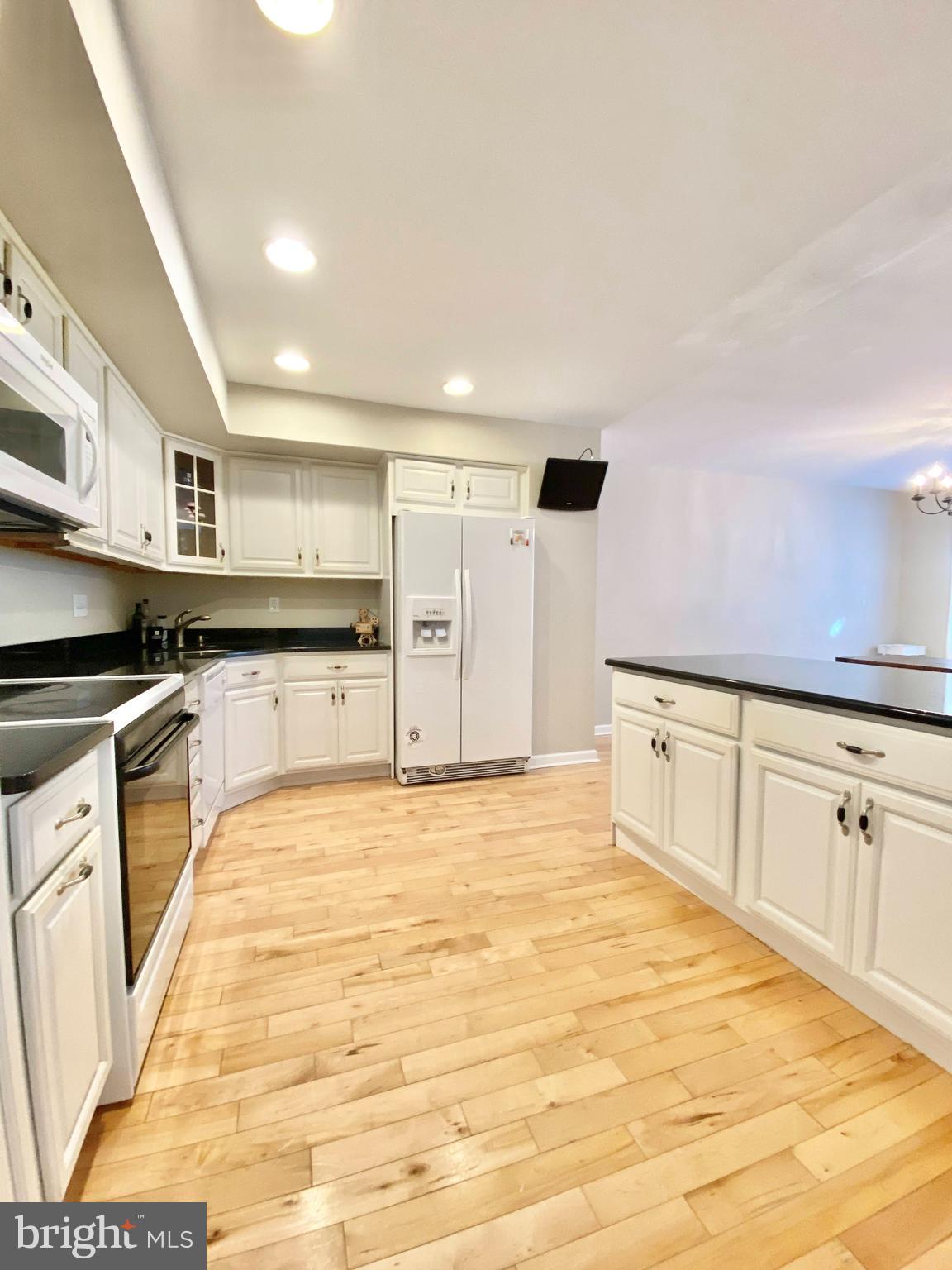 VALLEYBROOK - Residential Lease