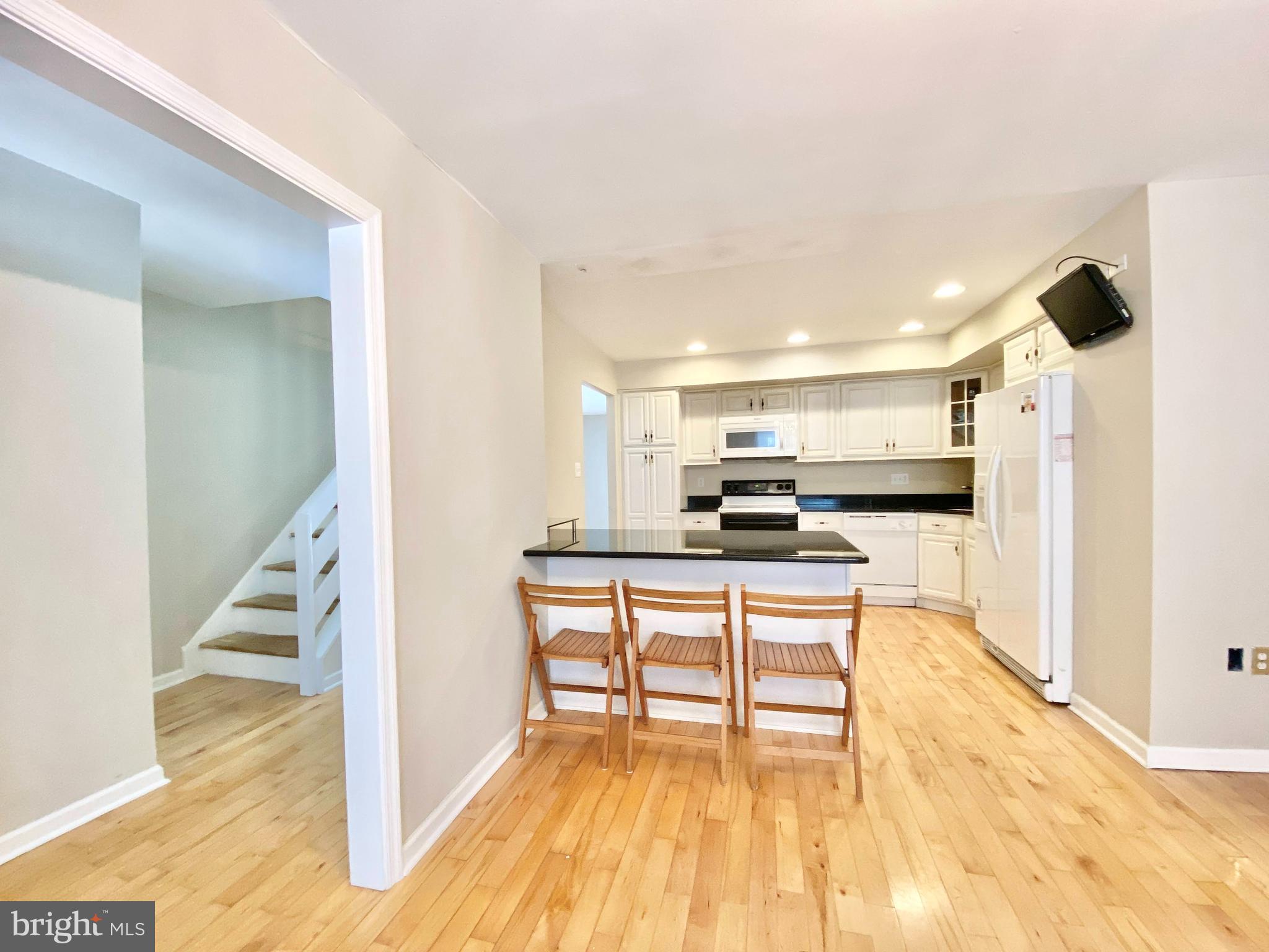 VALLEYBROOK - Residential Lease