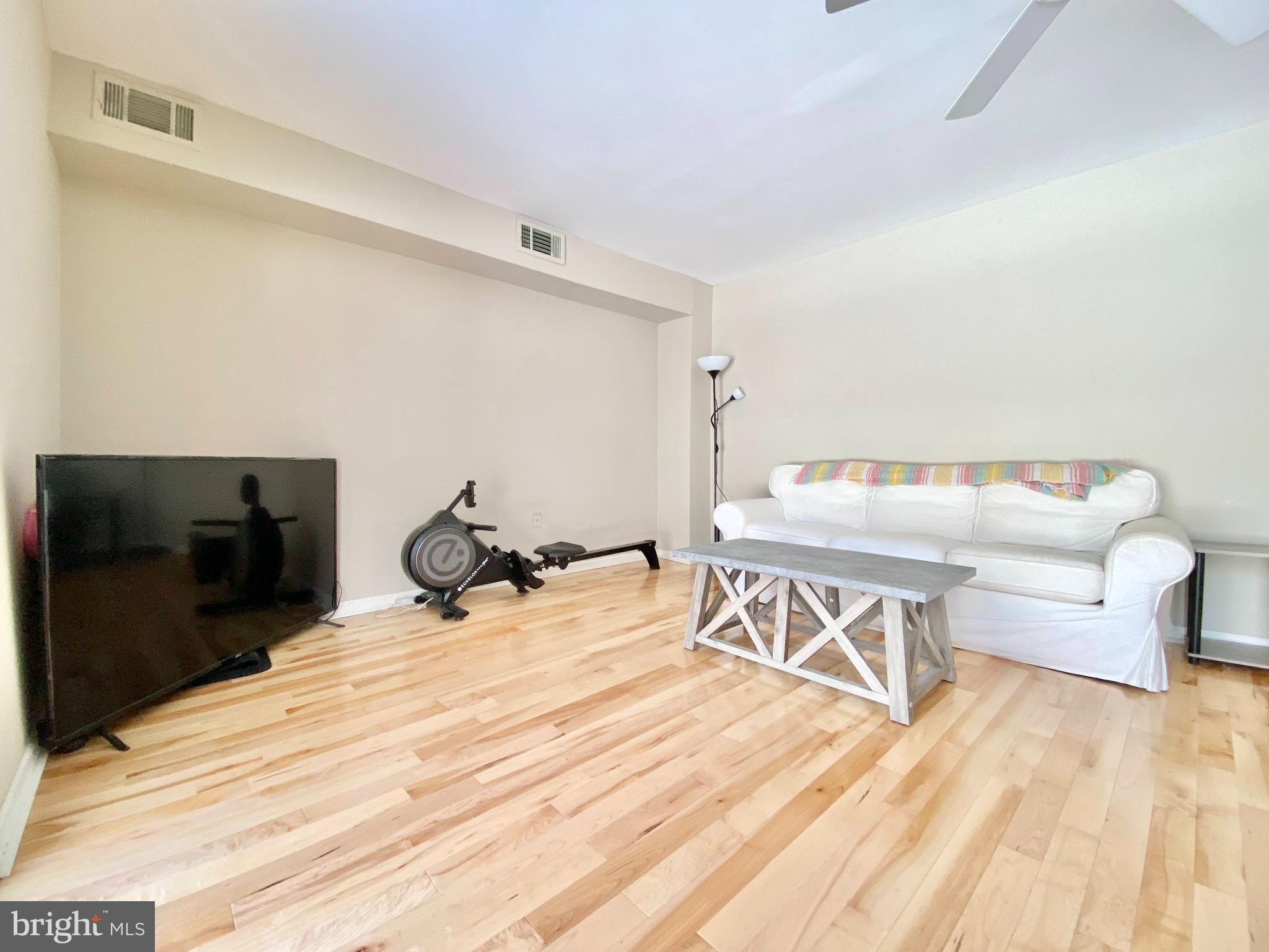 VALLEYBROOK - Residential Lease