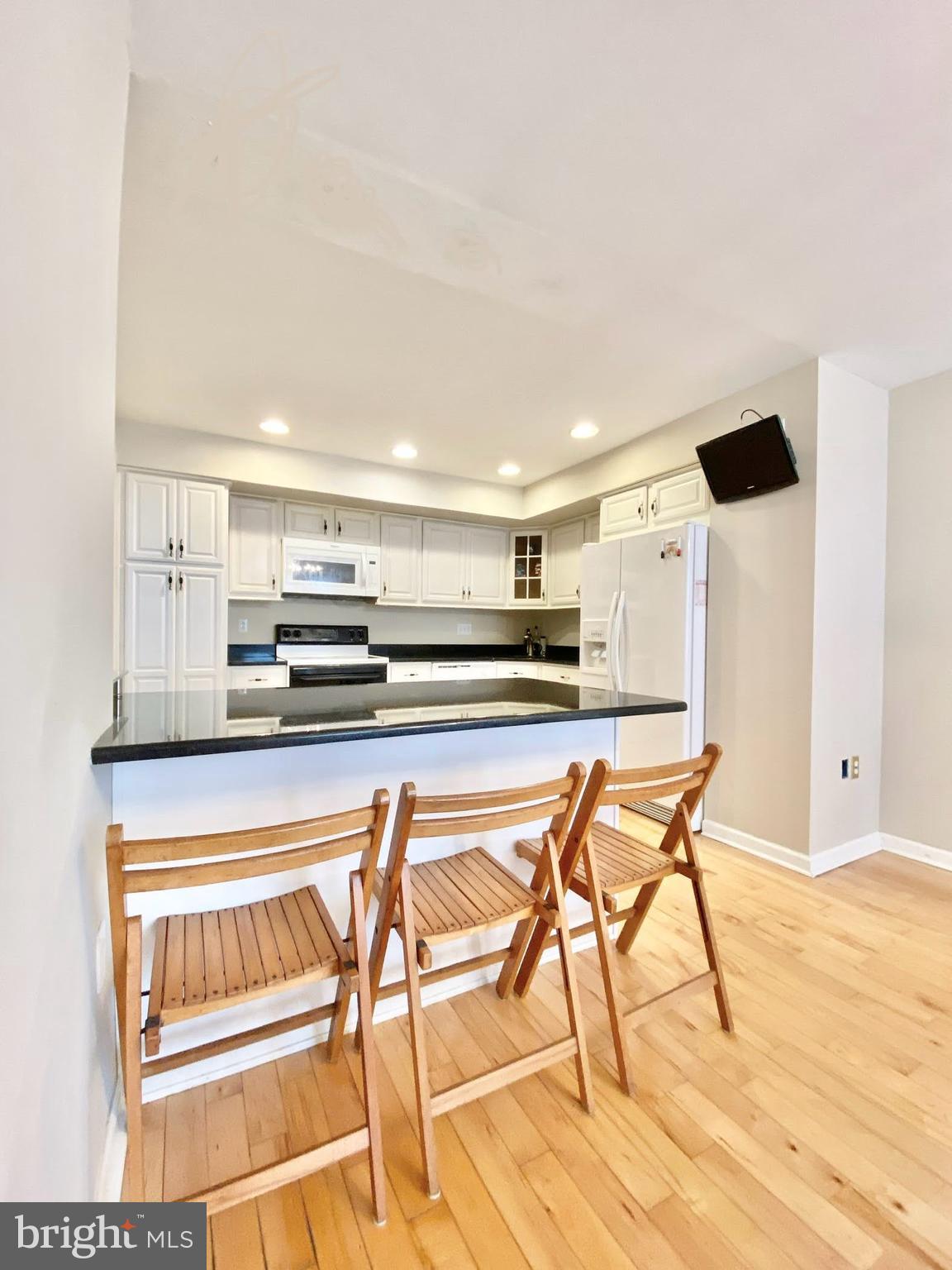 VALLEYBROOK - Residential Lease