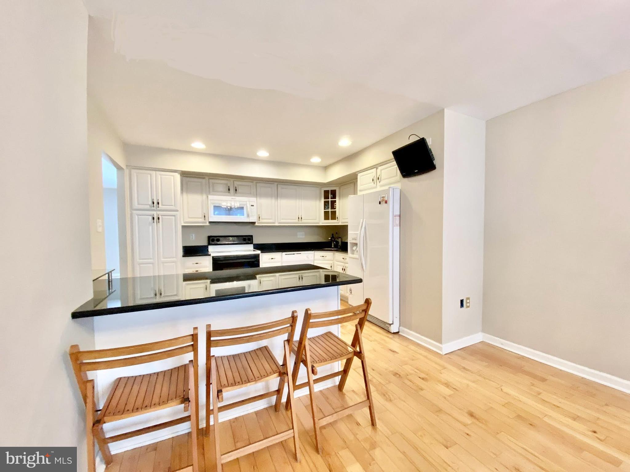 VALLEYBROOK - Residential Lease