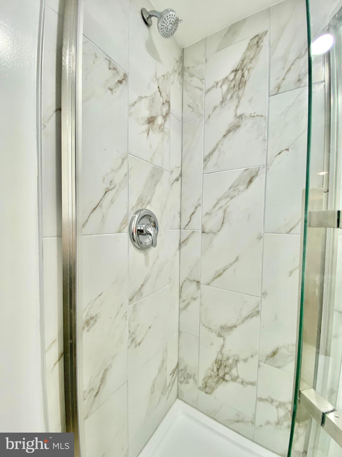 VALLEYBROOK - Residential Lease