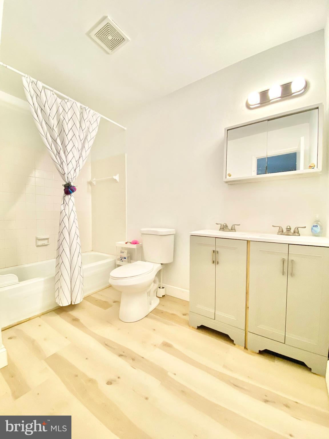 VALLEYBROOK - Residential Lease