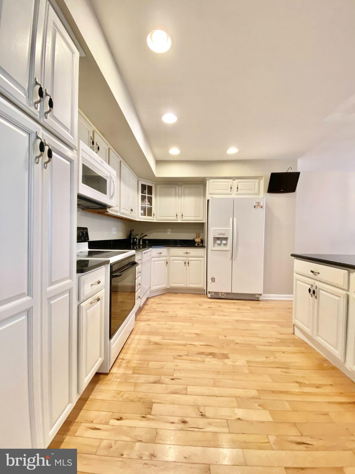 VALLEYBROOK - Residential Lease