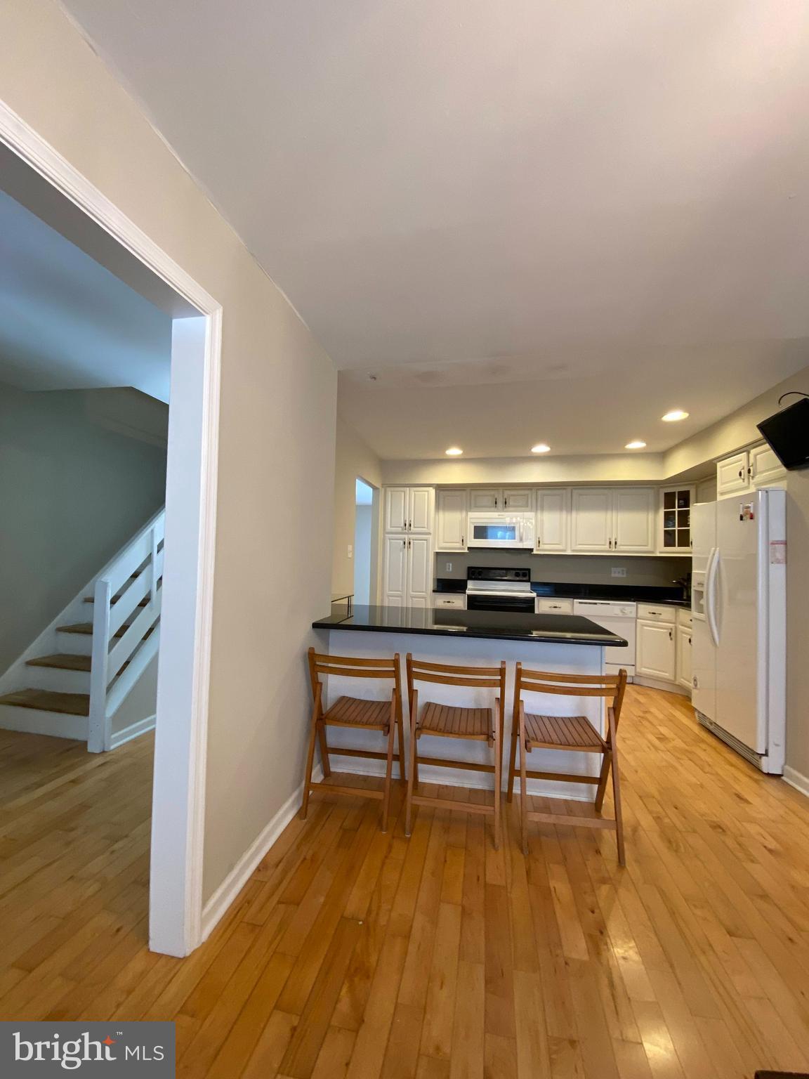 VALLEYBROOK - Residential Lease