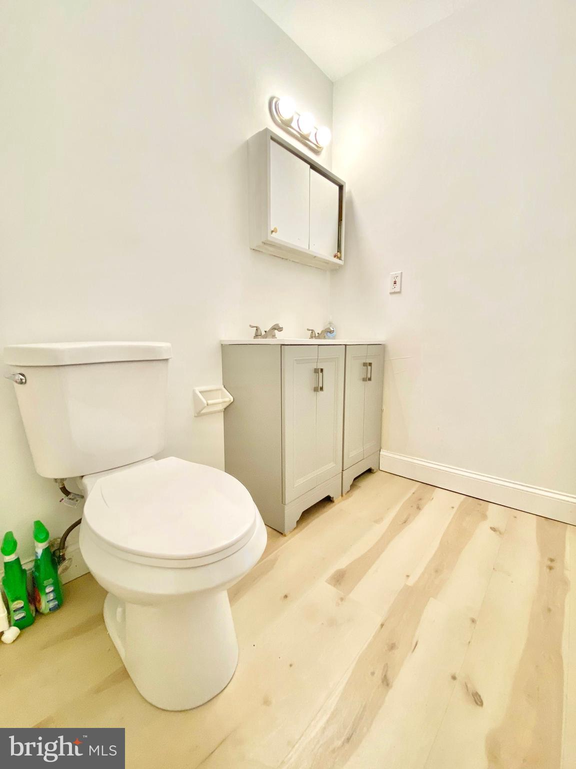 VALLEYBROOK - Residential Lease