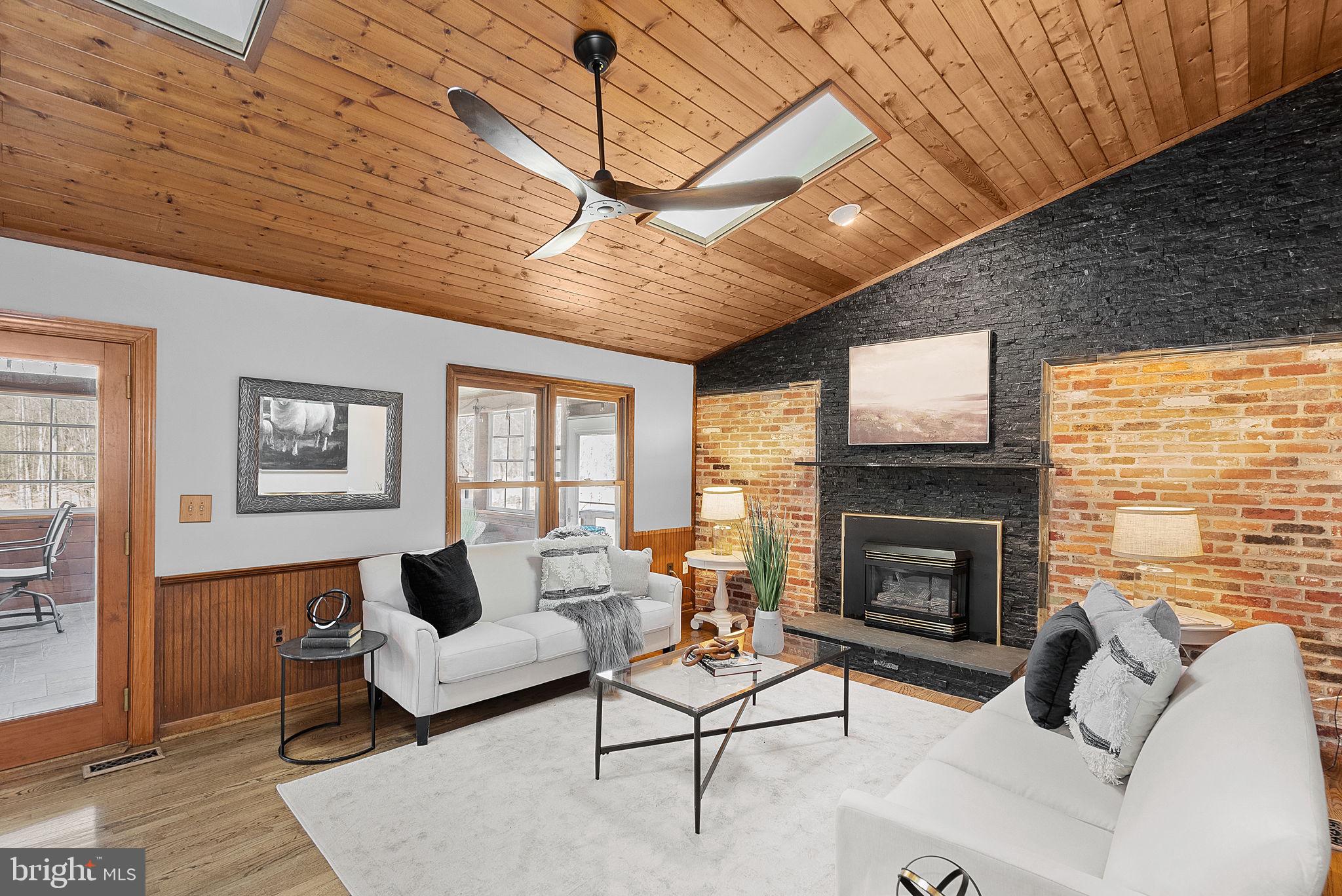 NORBECK KNOLLS - Residential