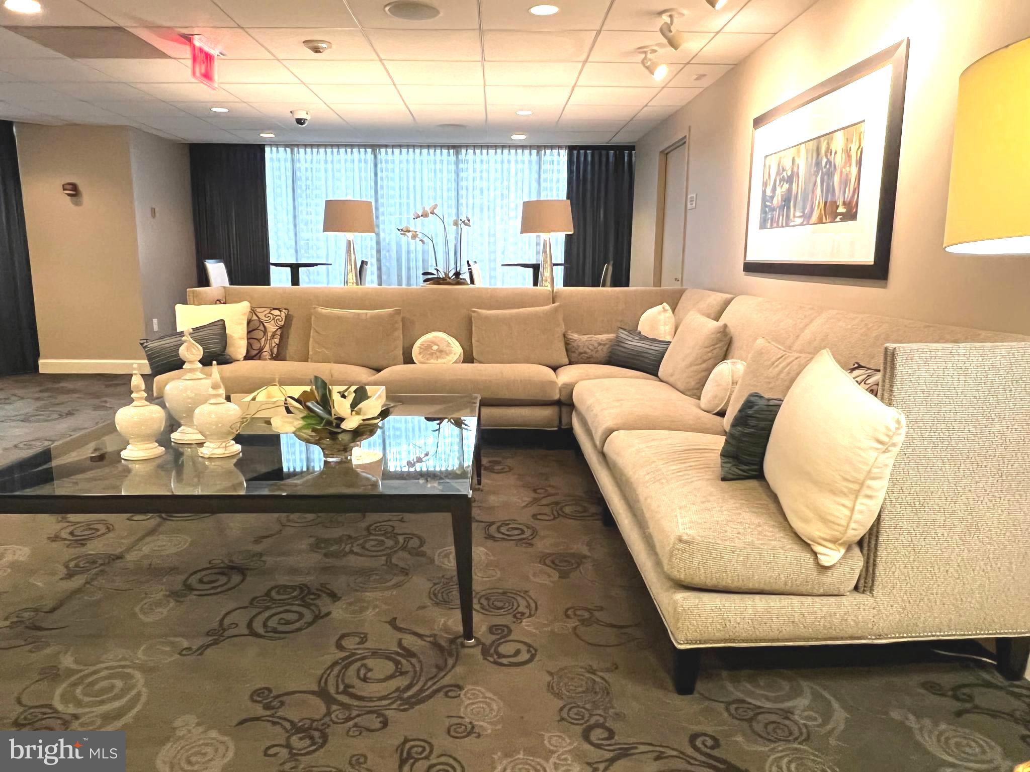 FRIENDSHIP HEIGHTS - Residential