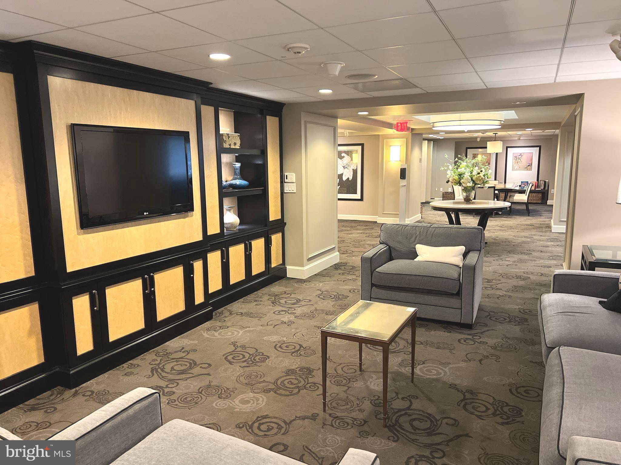 FRIENDSHIP HEIGHTS - Residential