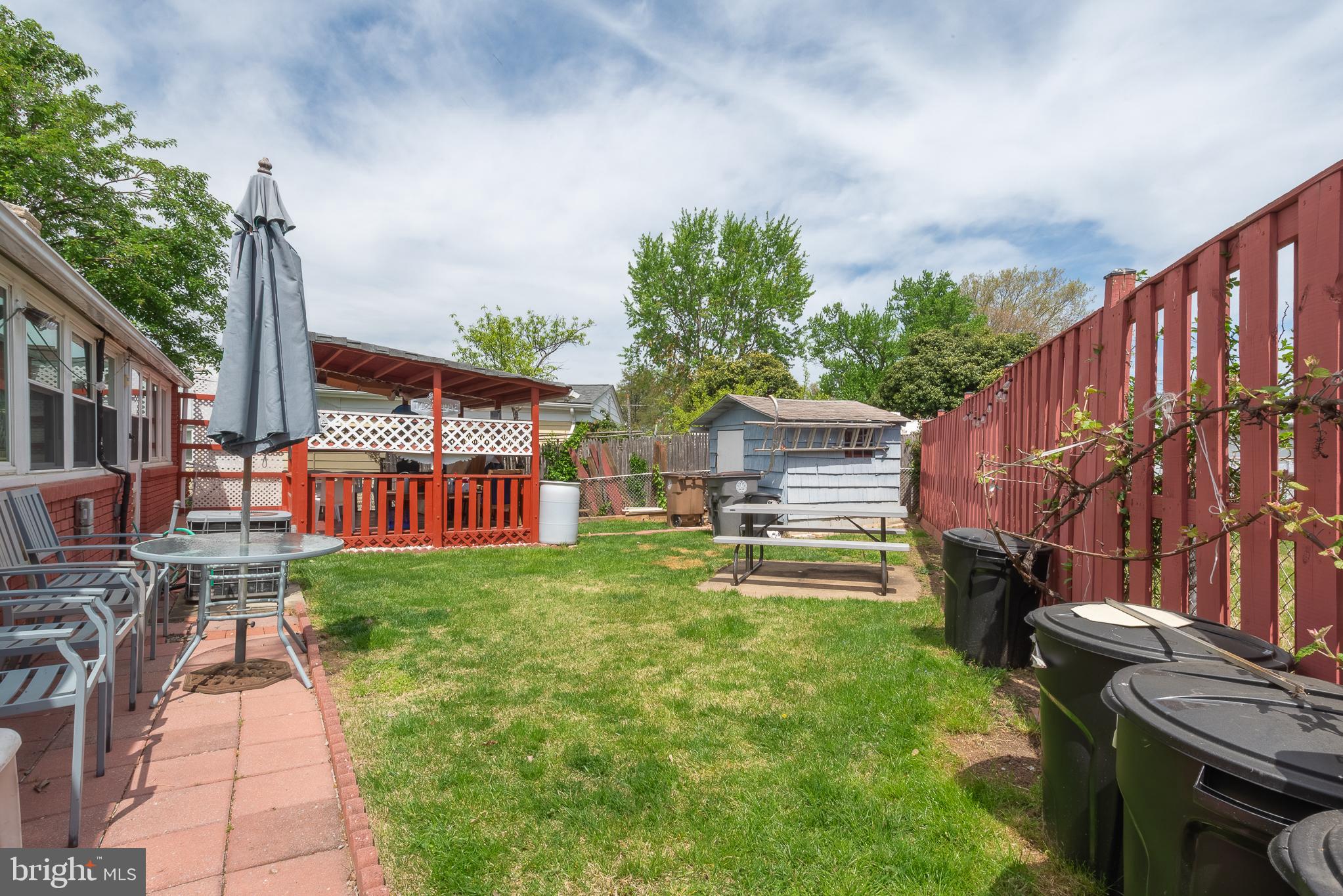 ROCKLAND - Residential